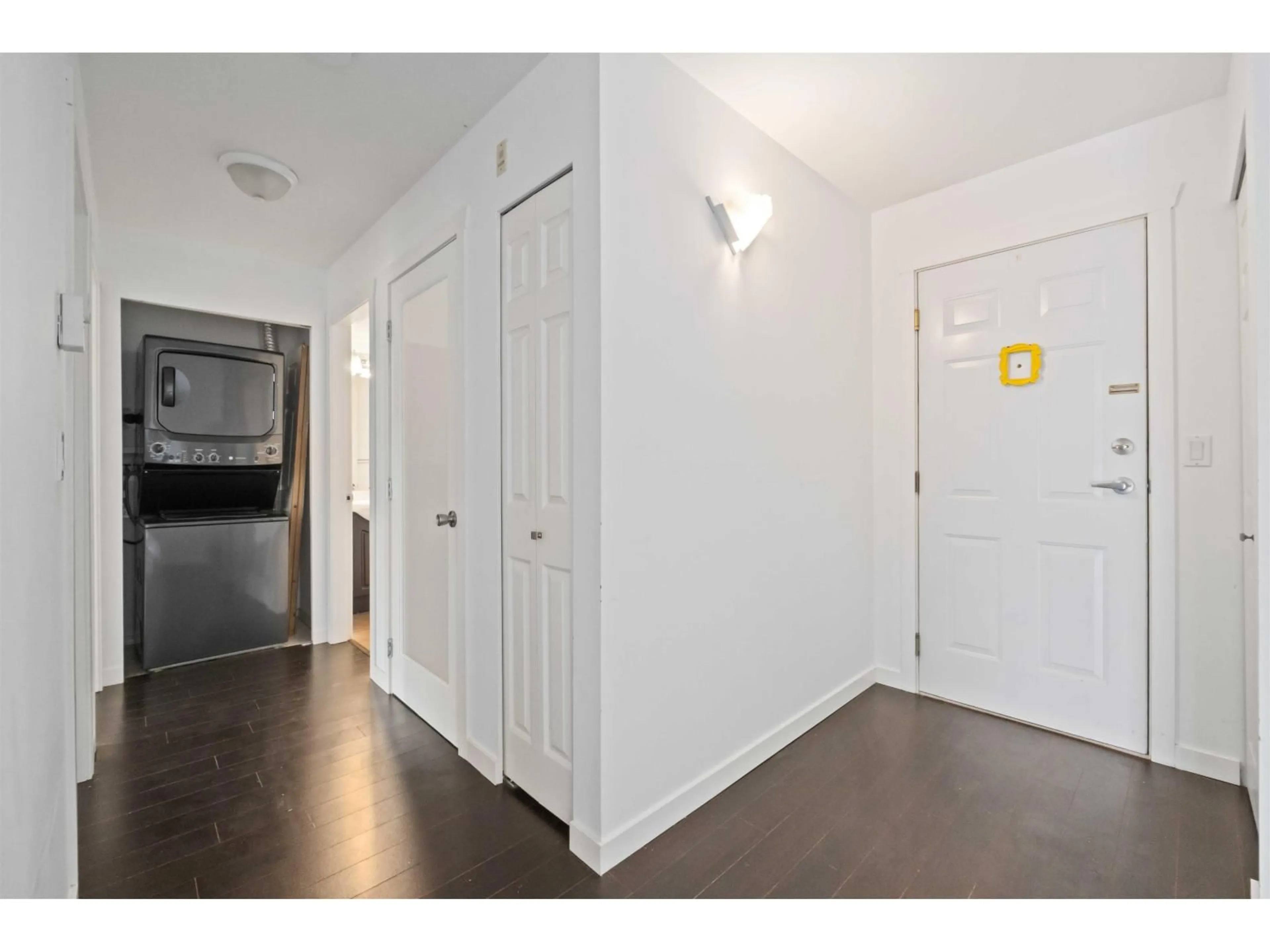 Indoor entryway for 307 - 20245 53, Langley British Columbia V3A3V2