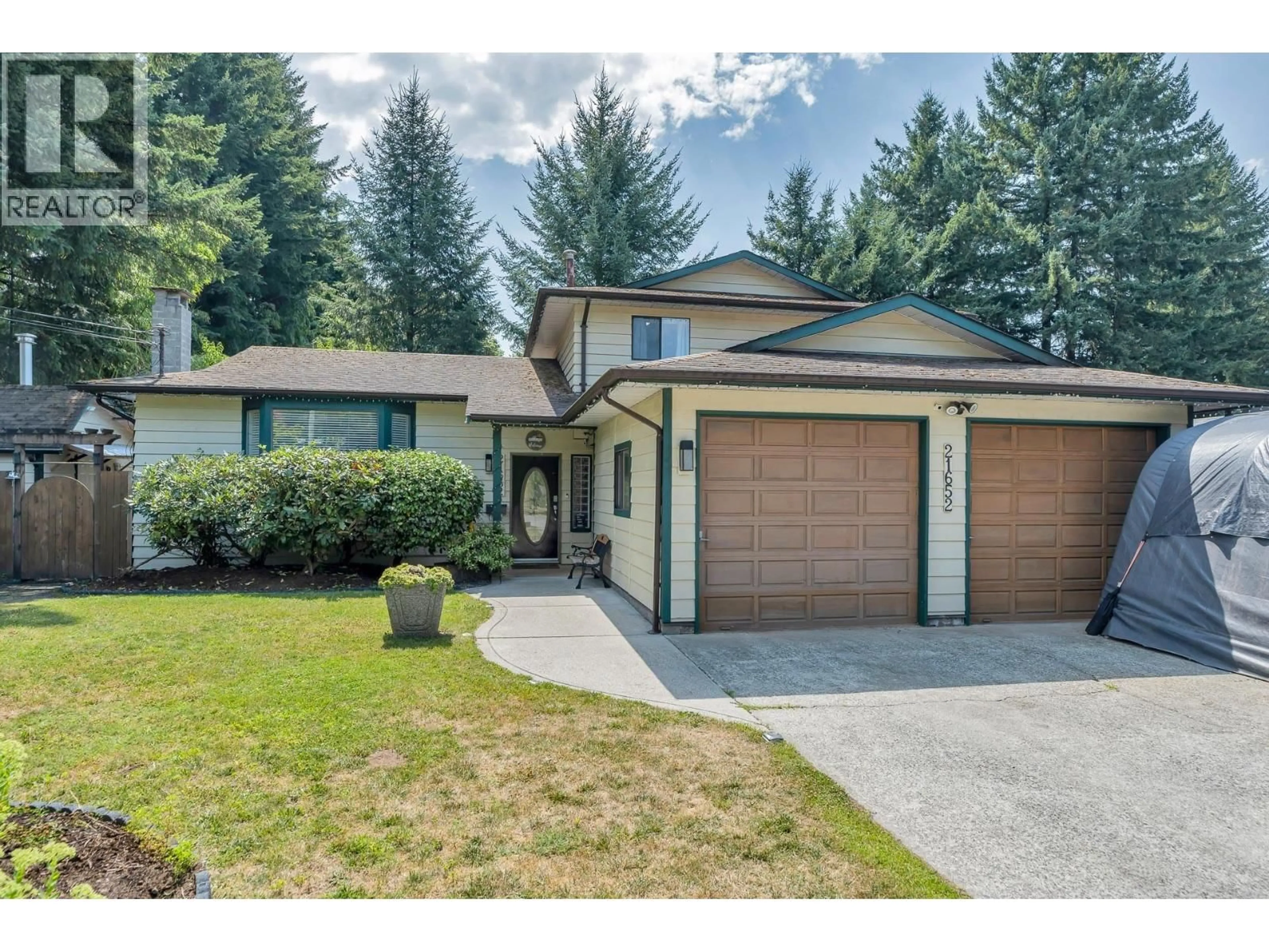 Home with vinyl exterior material, street for 21652 121 AVENUE, Maple Ridge British Columbia V2X3S6