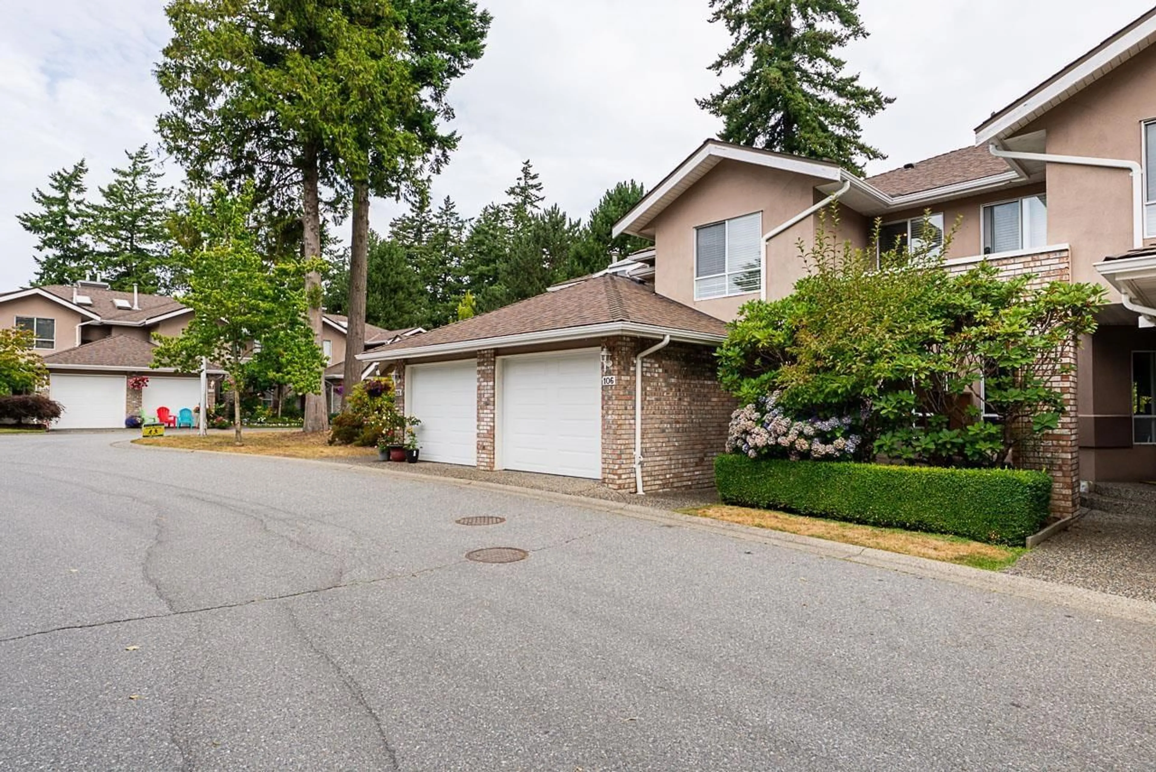 Unknown for 106 - 15550 26, Surrey British Columbia V4P1C6