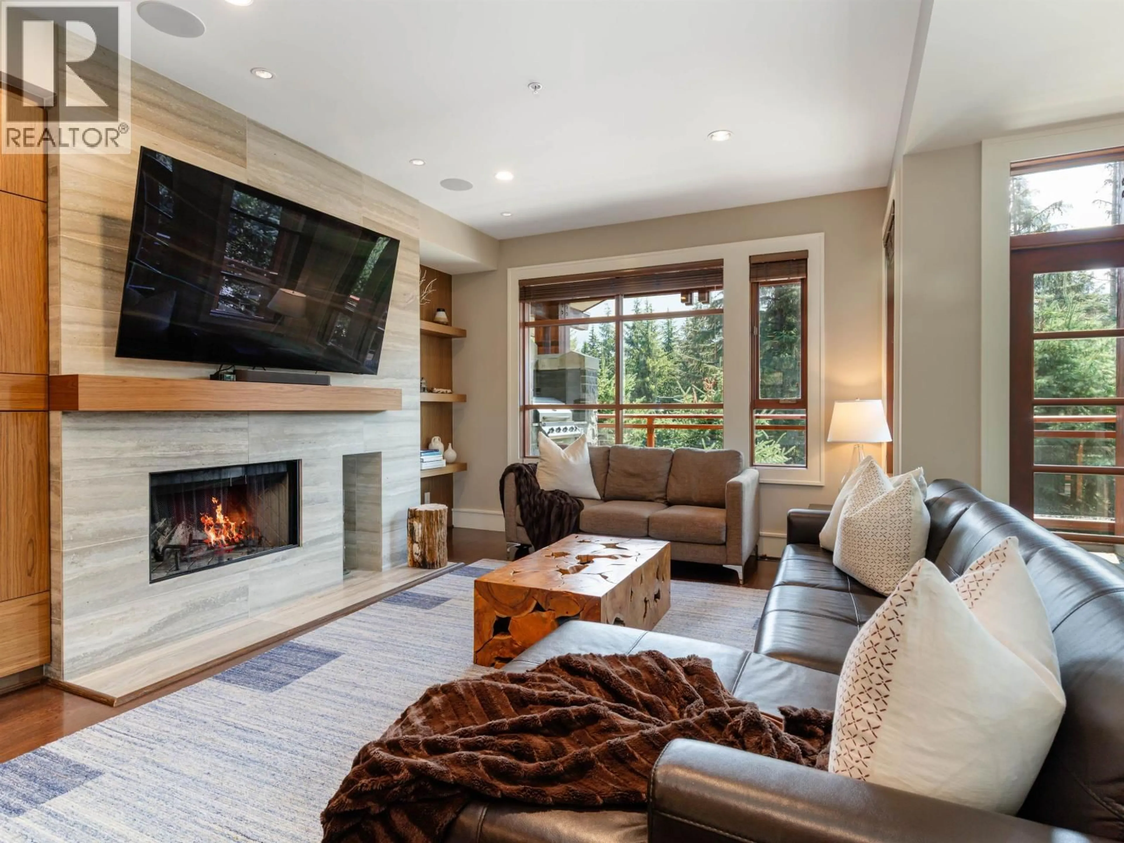 Living room with furniture, unknown for 1 - 7124 NANCY GREENE DRIVE, Whistler British Columbia V8E0W9