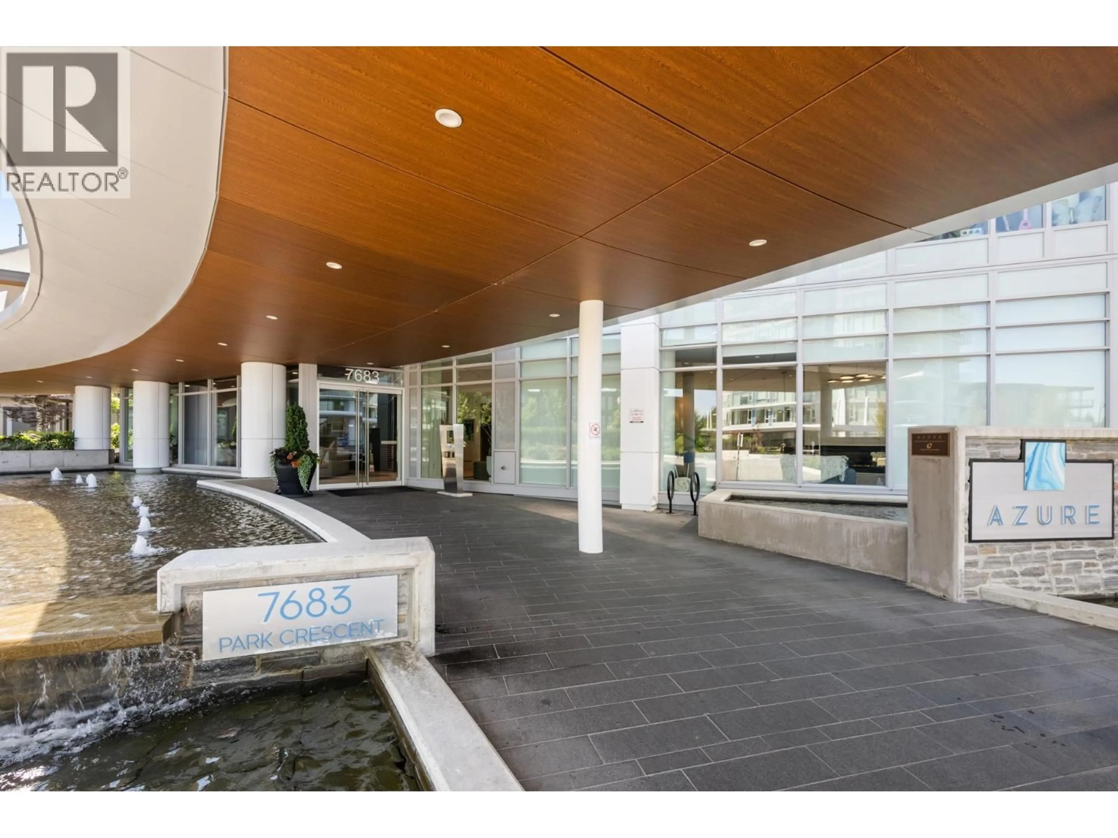 Indoor foyer for 1305 - 7683 PARK CRESCENT, Burnaby British Columbia V3N0J4
