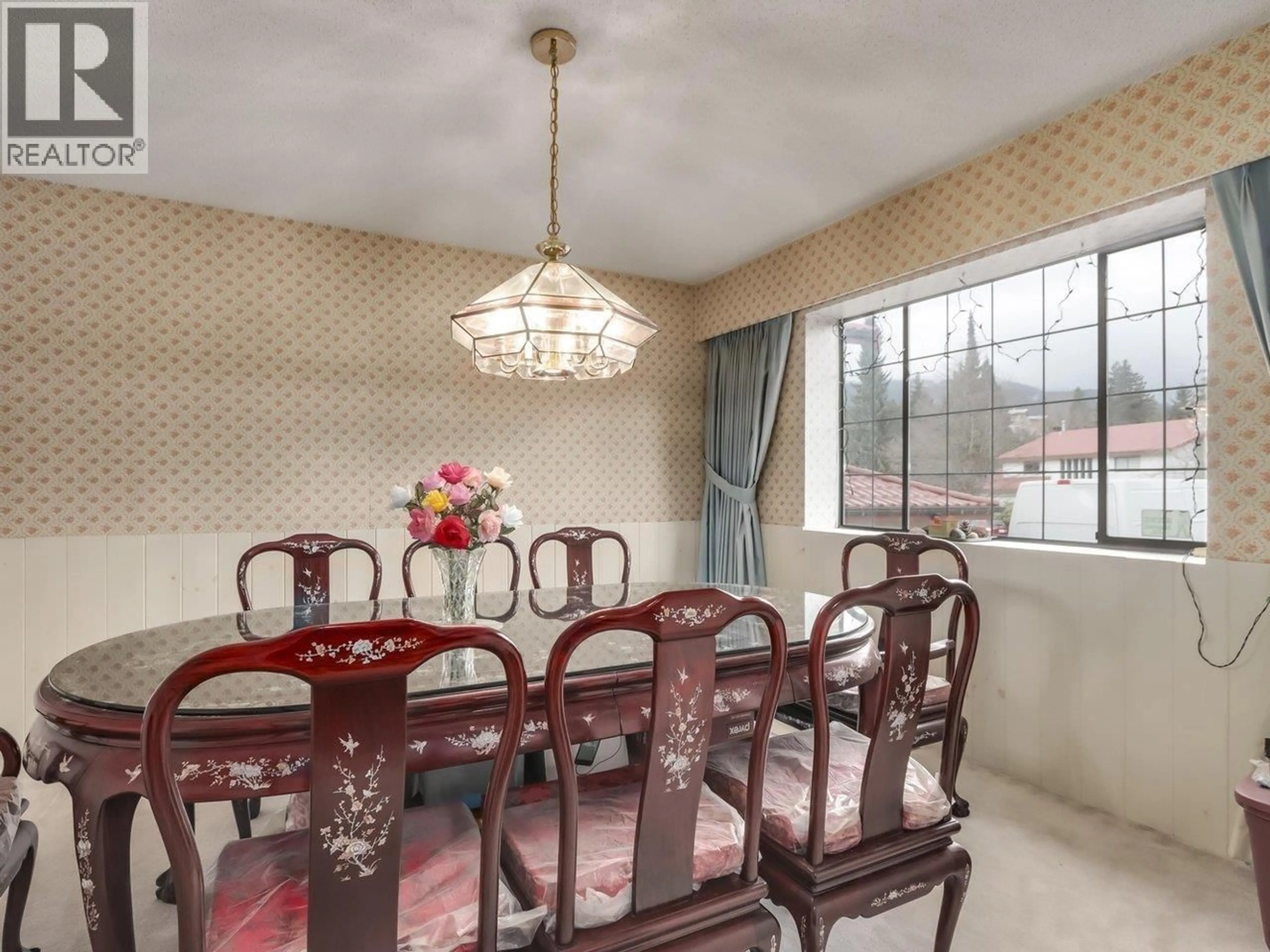 Dining room, unknown for 2027 KIRKSTONE ROAD, North Vancouver British Columbia V7J3M9