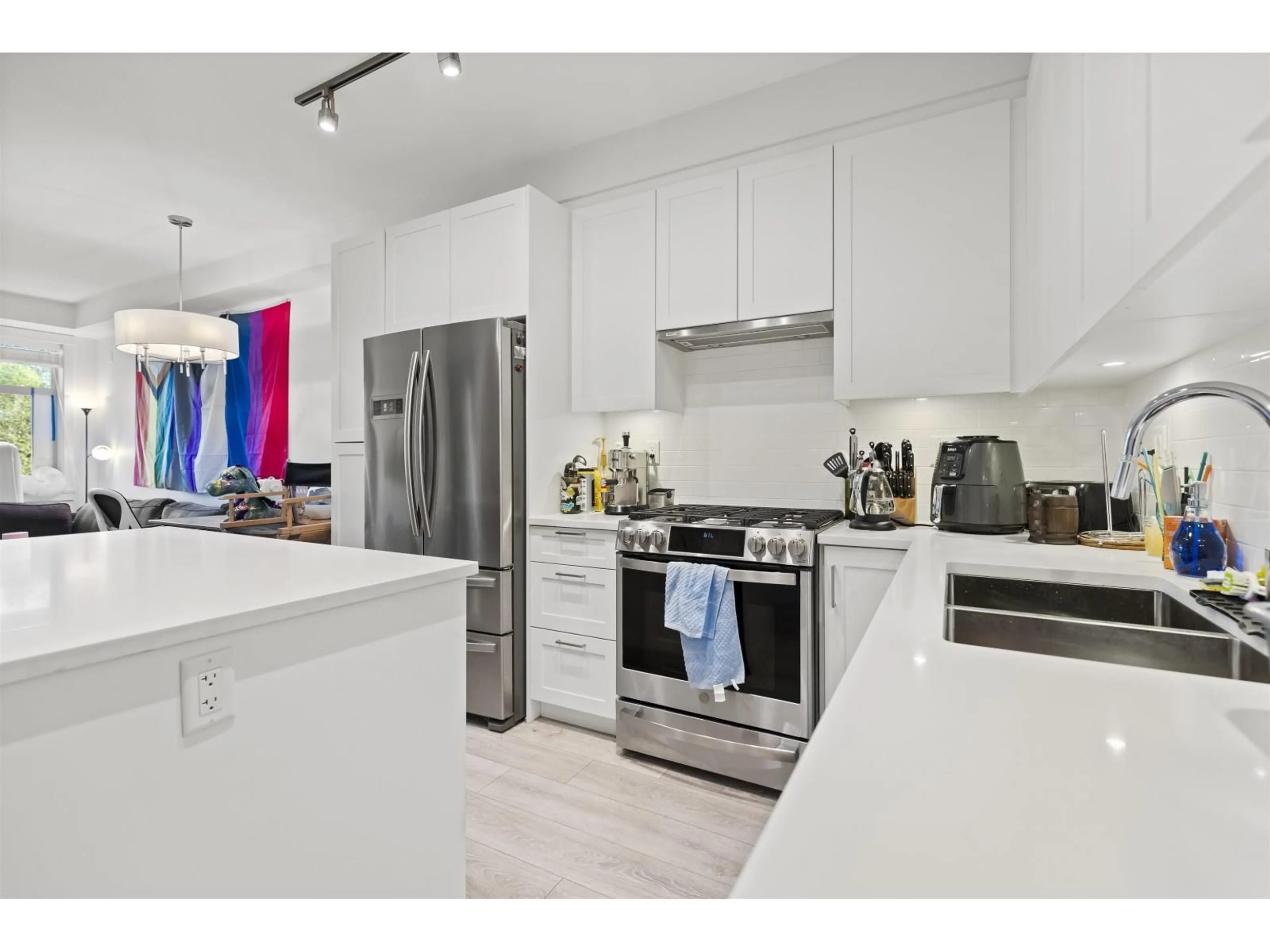 Open concept kitchen, unknown for 205 - 20673 78, Langley British Columbia V2Y3K1