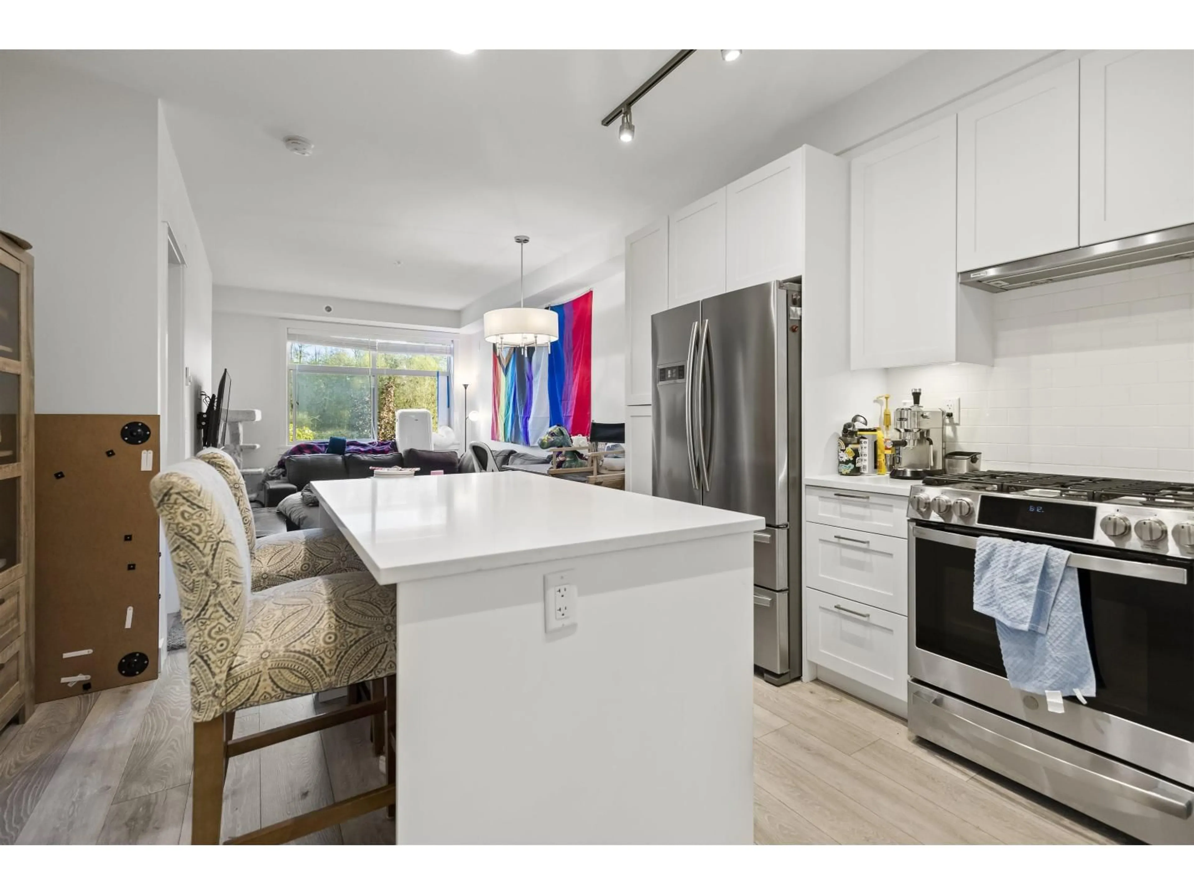 Open concept kitchen, unknown for 205 - 20673 78, Langley British Columbia V2Y3K1