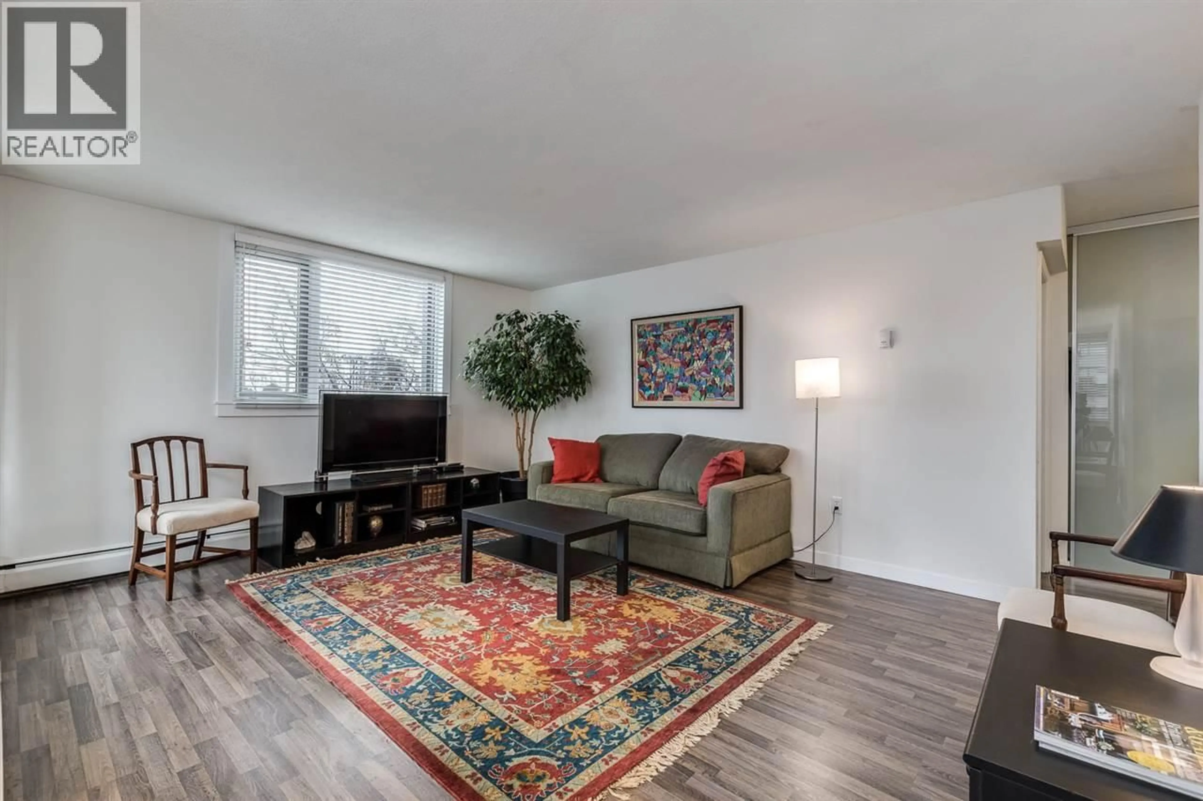Living room with furniture, unknown for 504 - 2165 40TH AVENUE, Vancouver British Columbia V6M1W4