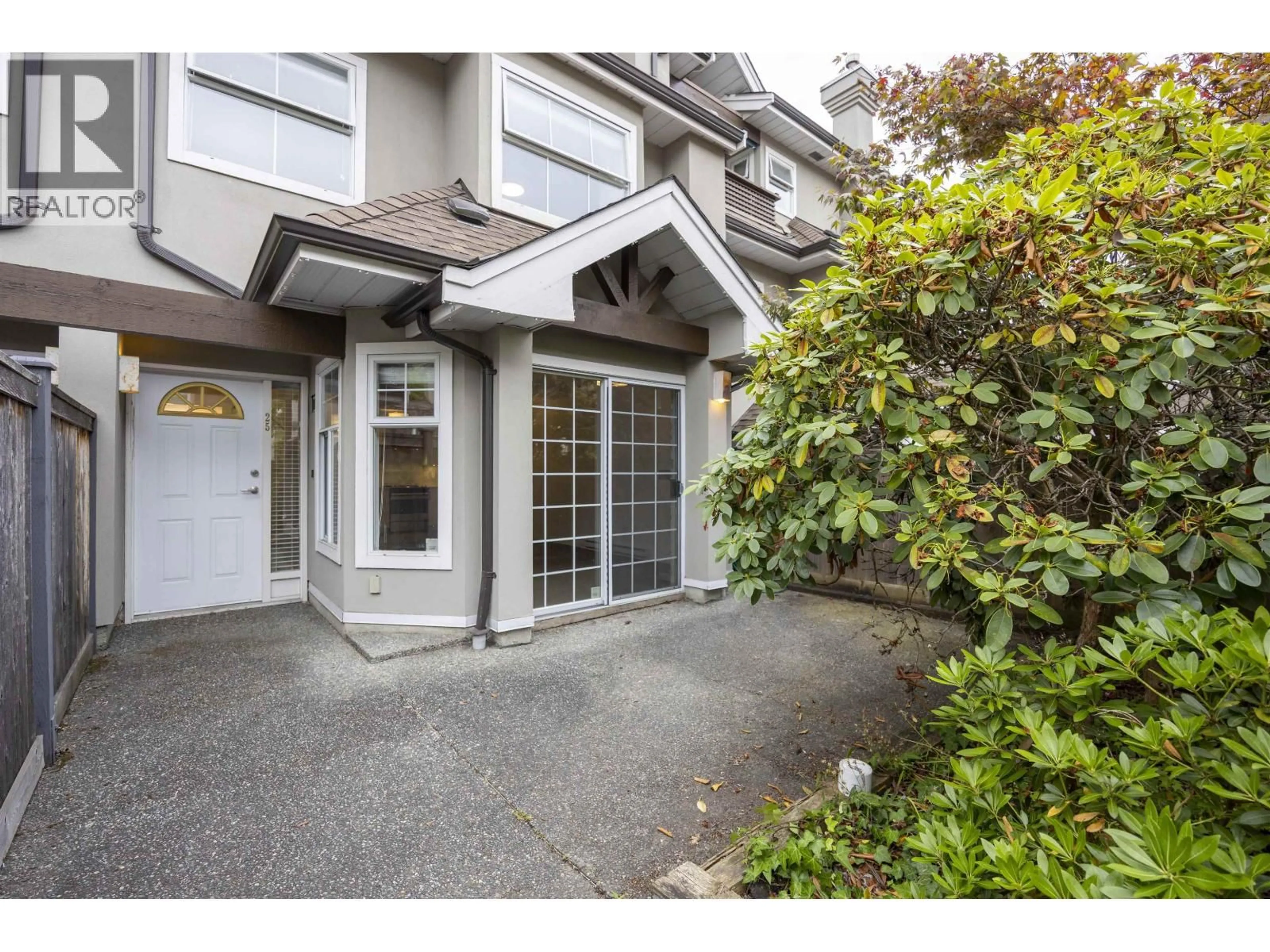 Unknown for 25 - 7175 17TH AVENUE, Burnaby British Columbia V3N1K8