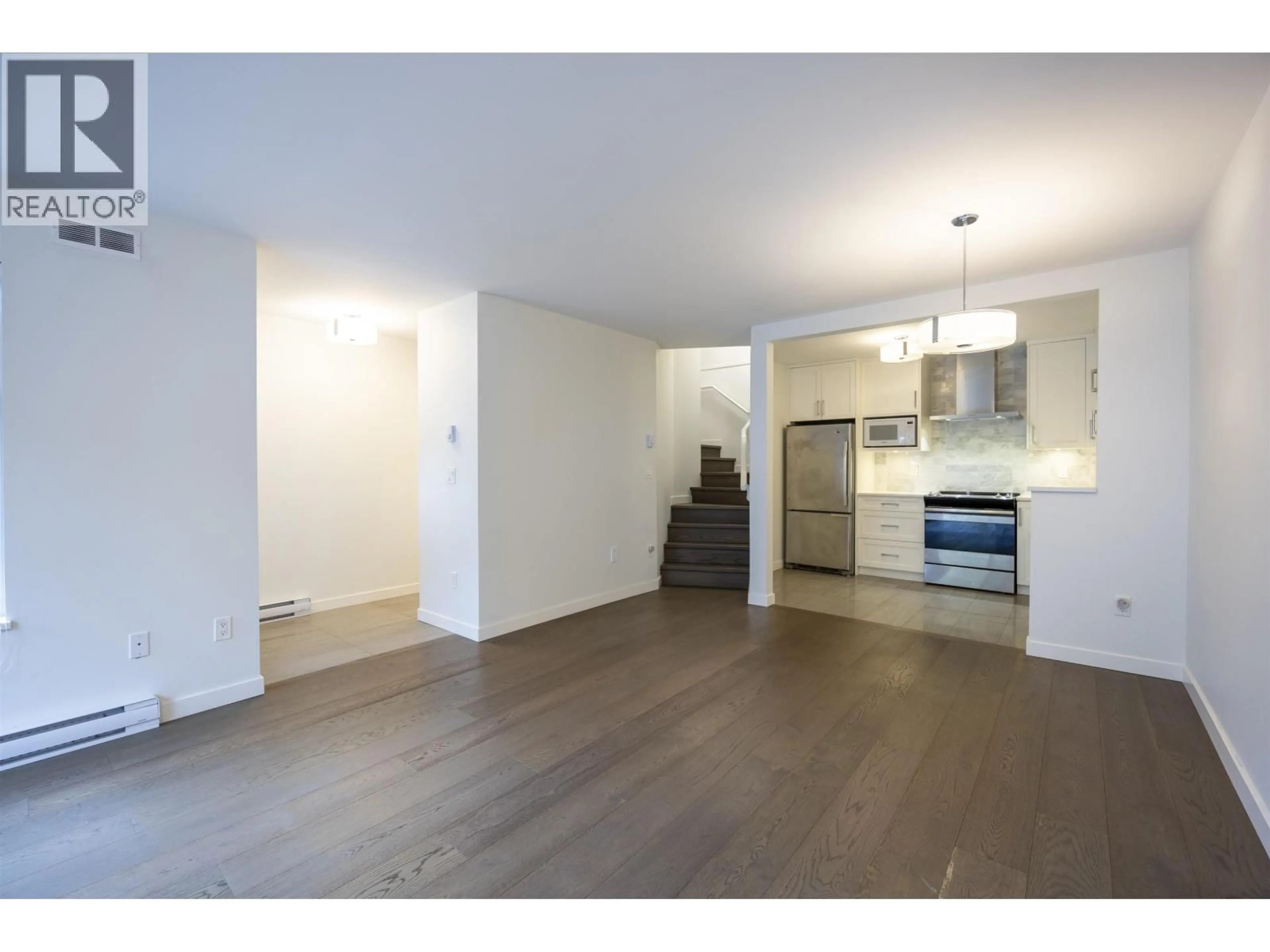 A pic of a room for 25 - 7175 17TH AVENUE, Burnaby British Columbia V3N1K8