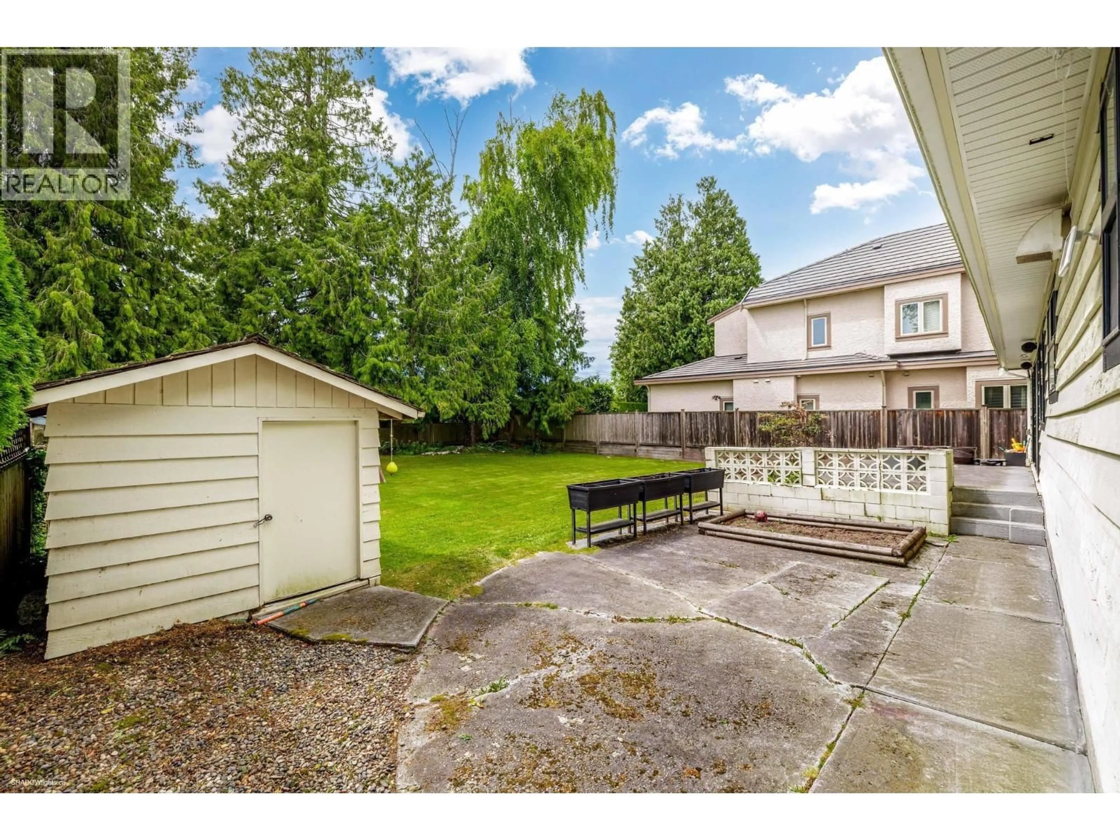 A pic from outside/outdoor area/front of a property/back of a property/a pic from drone, street for 6471 GIBBONS DRIVE, Richmond British Columbia V7C2C9
