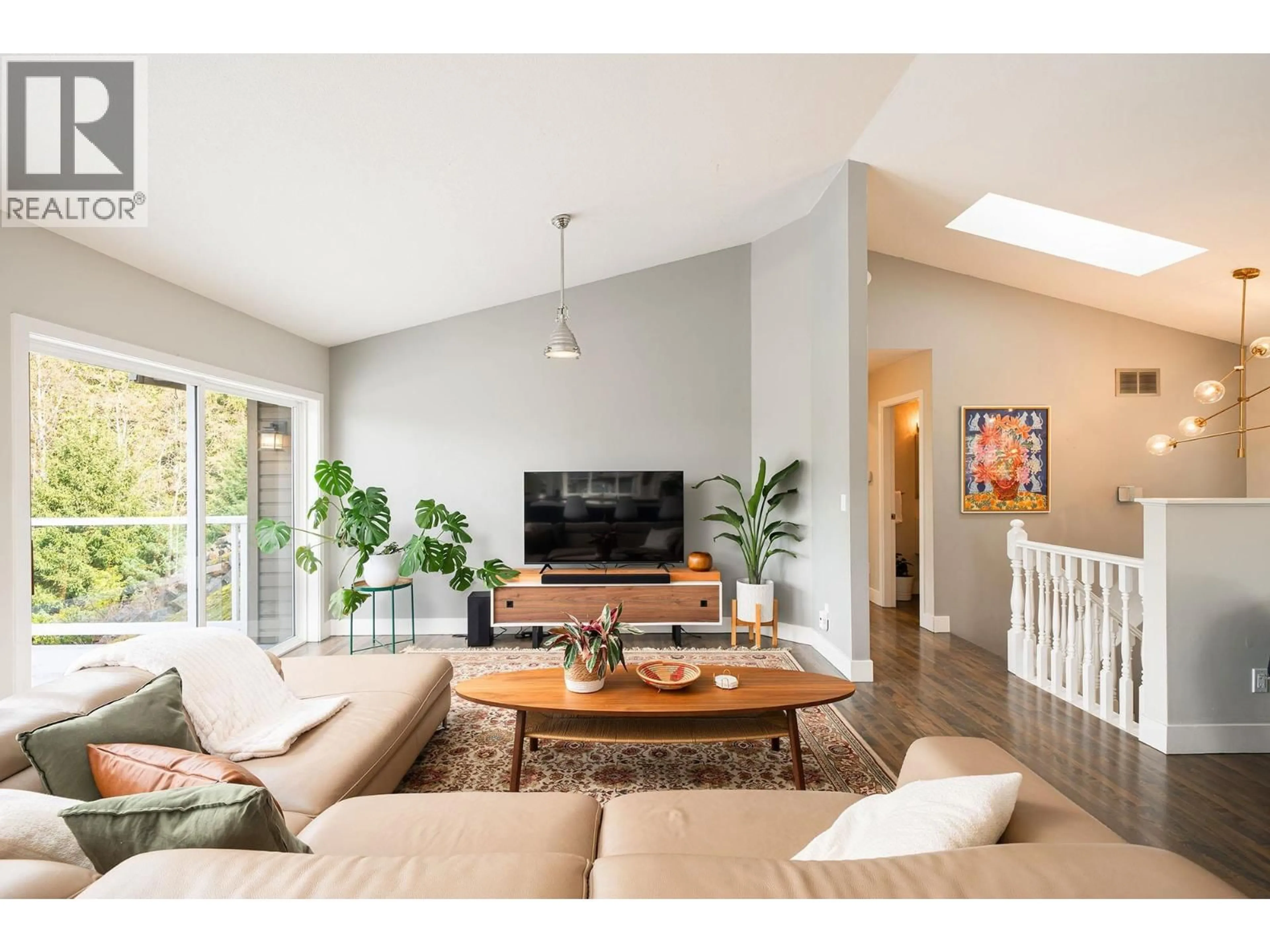Living room with furniture, unknown for 1609 ISLEVIEW LANE, Bowen Island British Columbia V0N1G2