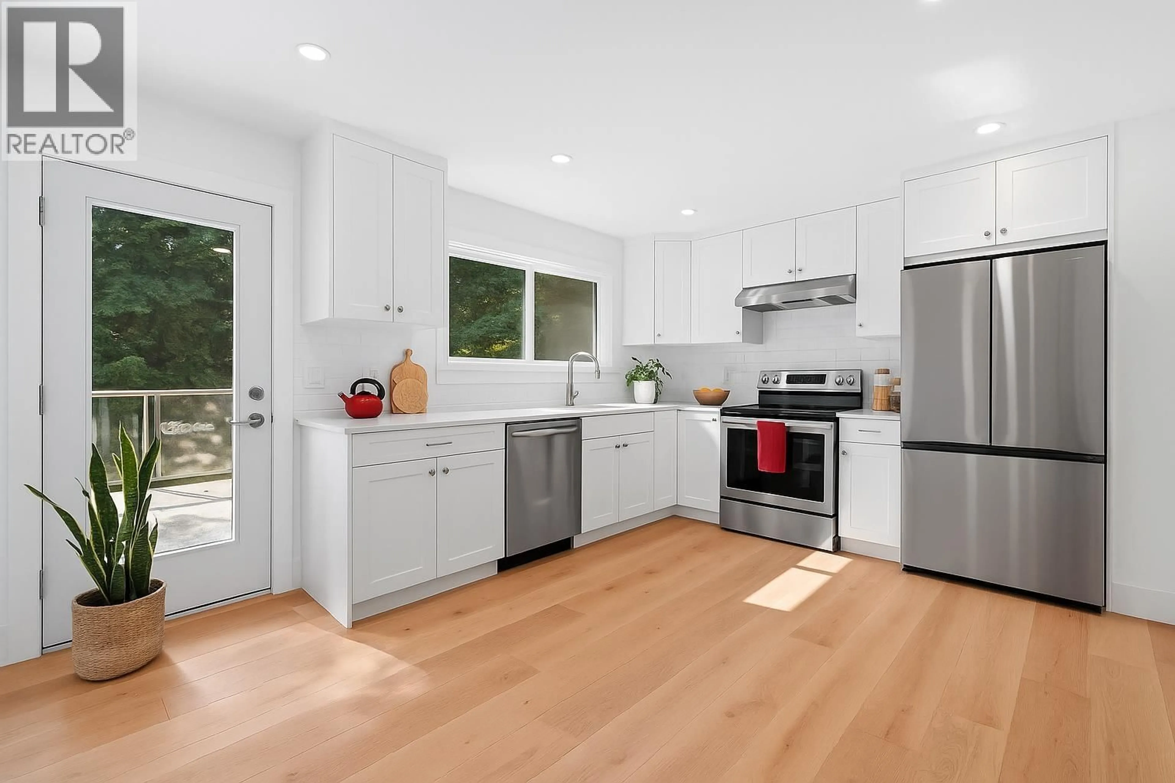 Open concept kitchen, unknown for 1079 LYTTON STREET, North Vancouver British Columbia V7H2A7
