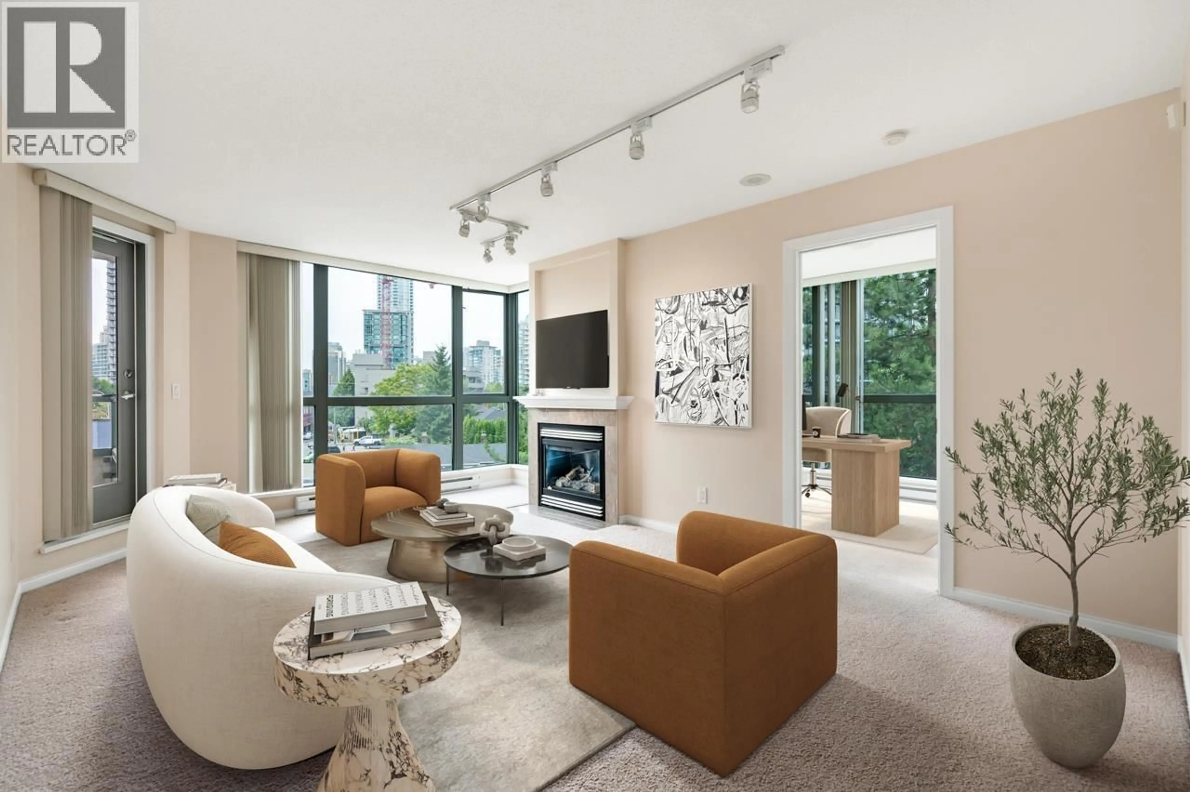 Living room with furniture, unknown for 301 - 4788 HAZEL STREET, Burnaby British Columbia V5H4V9