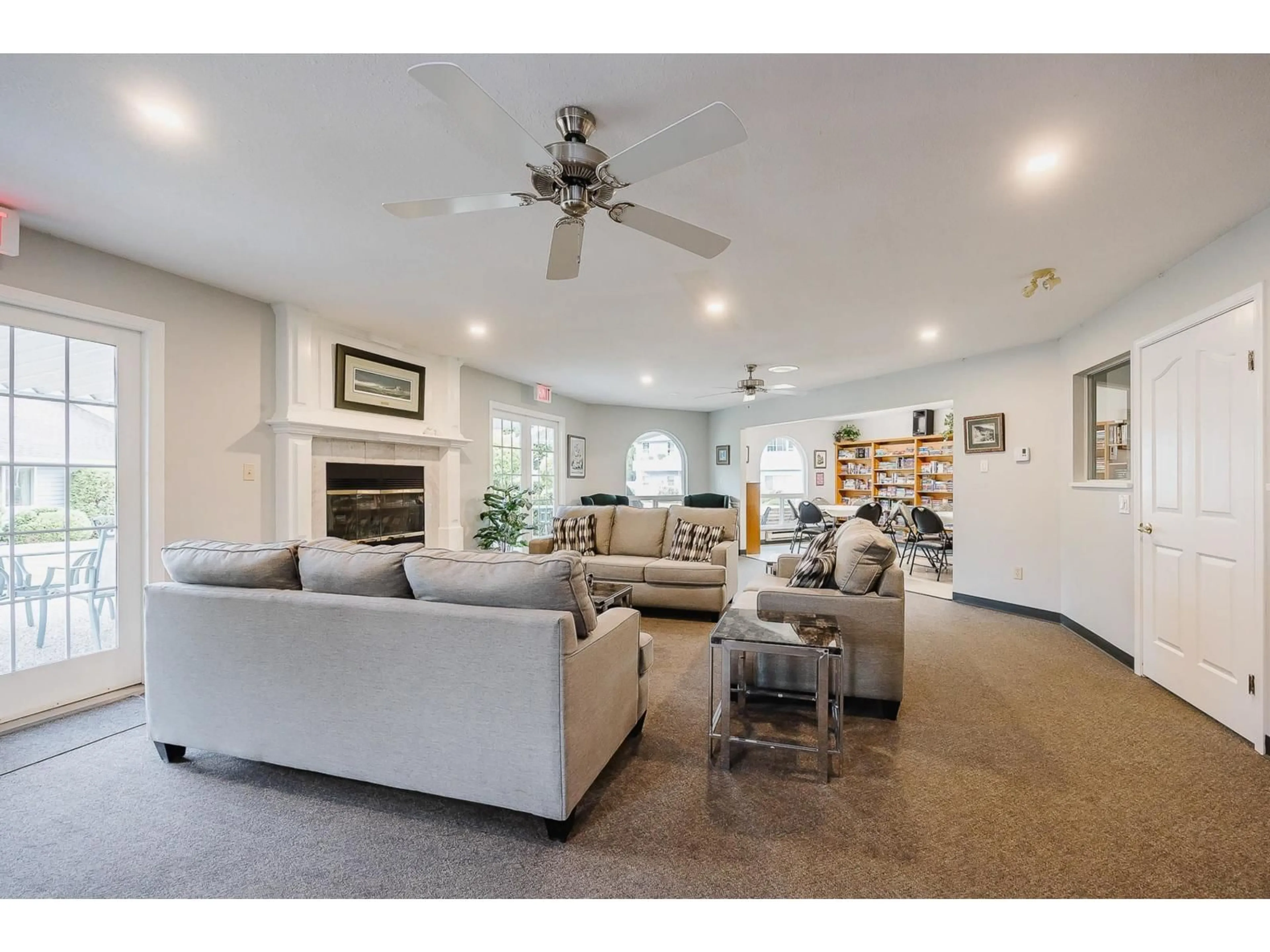 Living room with furniture, unknown for 86 - 34959 OLD CLAYBURN, Abbotsford British Columbia V2S6W7