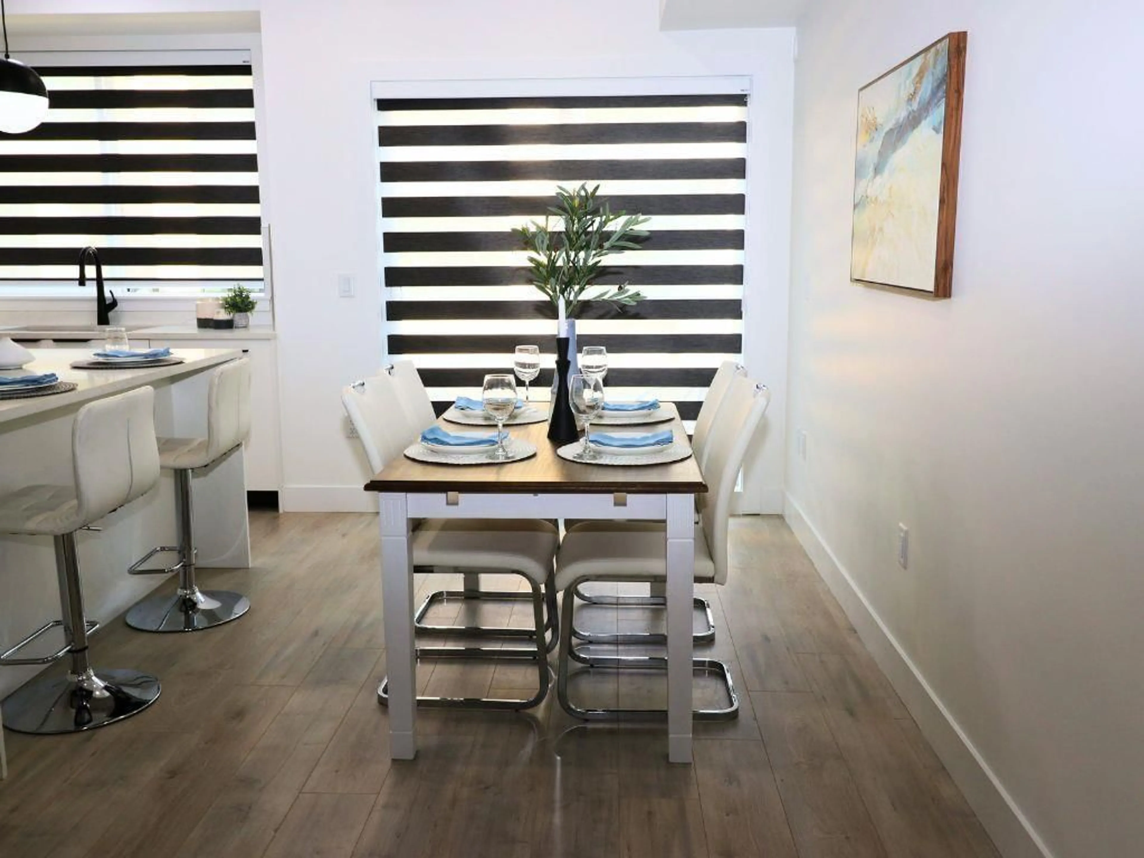 Dining room, wood/laminate floor for 19 - 13895 64, Surrey British Columbia V3W3N9
