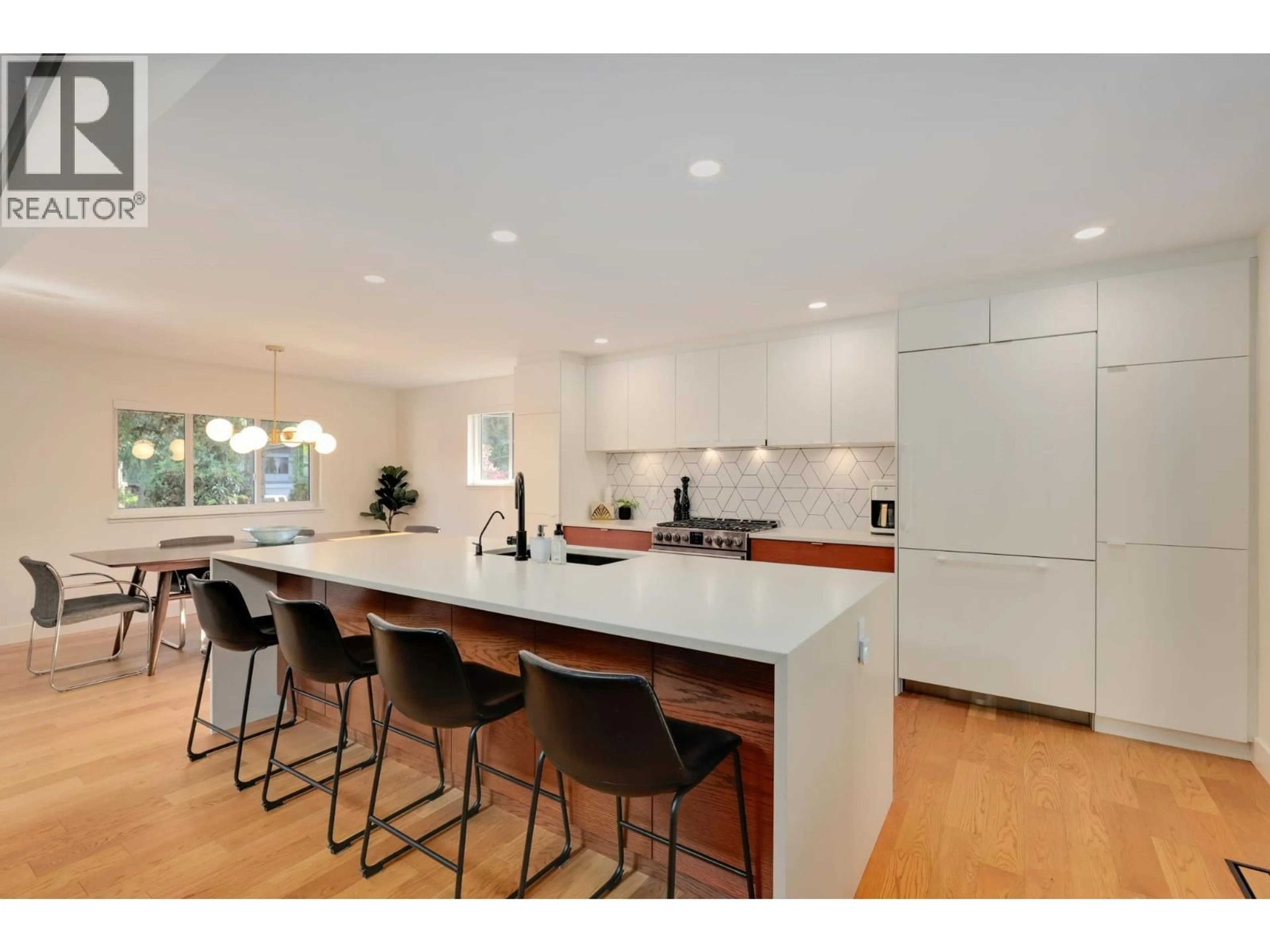 Open concept kitchen, wood/laminate floor for 2587 LARKIN AVENUE, Port Coquitlam British Columbia V3B2H8