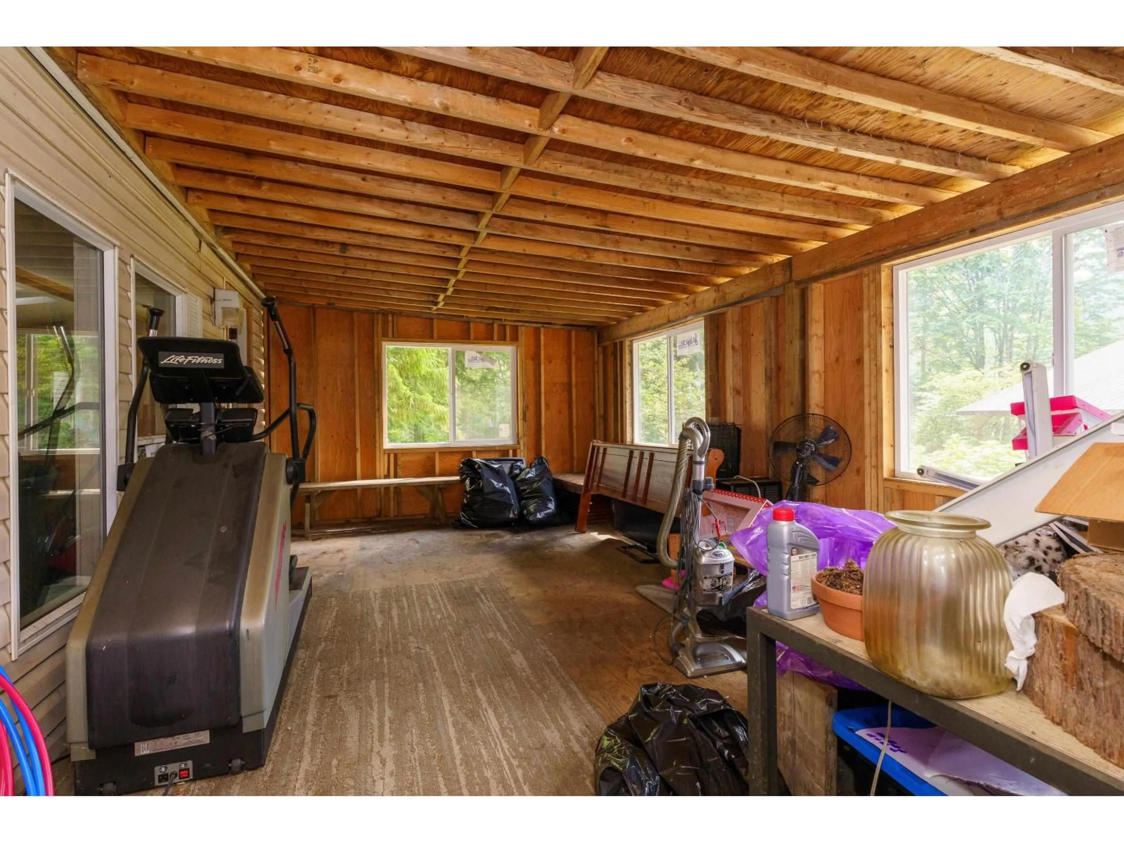 Indoor garage for 12856 DEGRAFF, Mission British Columbia V2V4J1