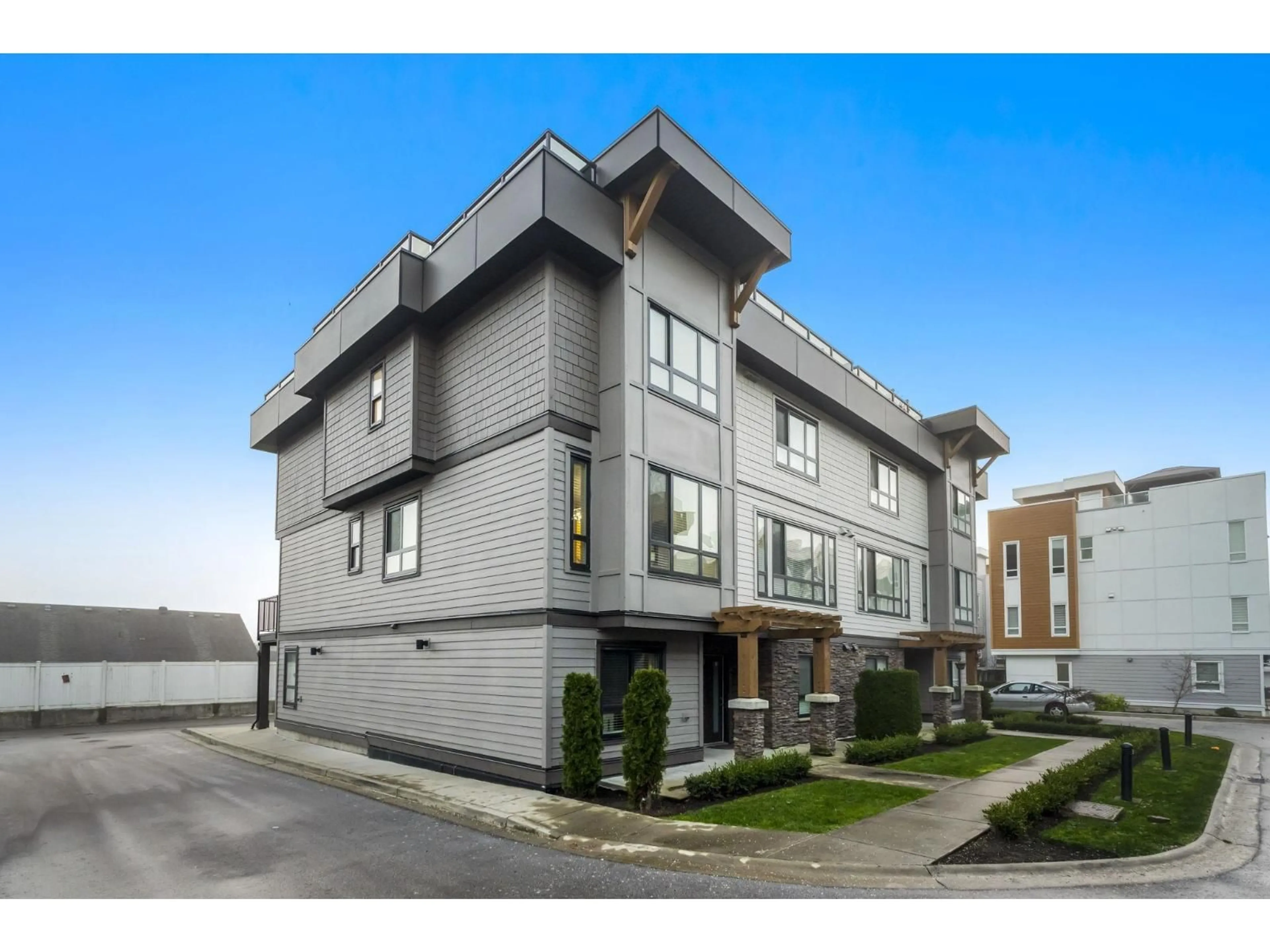 Home with brick exterior material, street for 14 - 19670 55A, Langley British Columbia V3A0M1