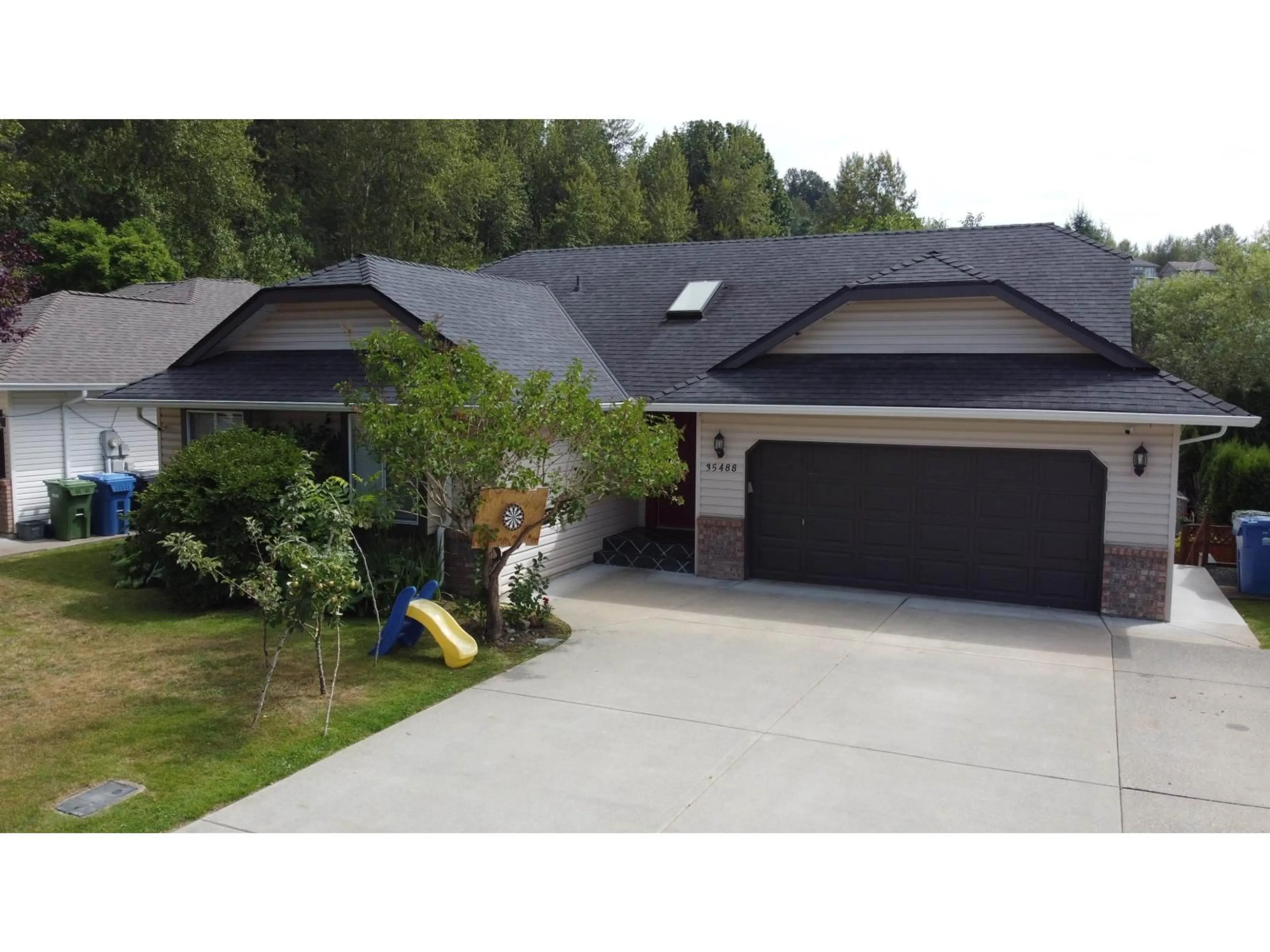 Unknown for 35488 LETHBRIDGE, Abbotsford British Columbia V3G1J4