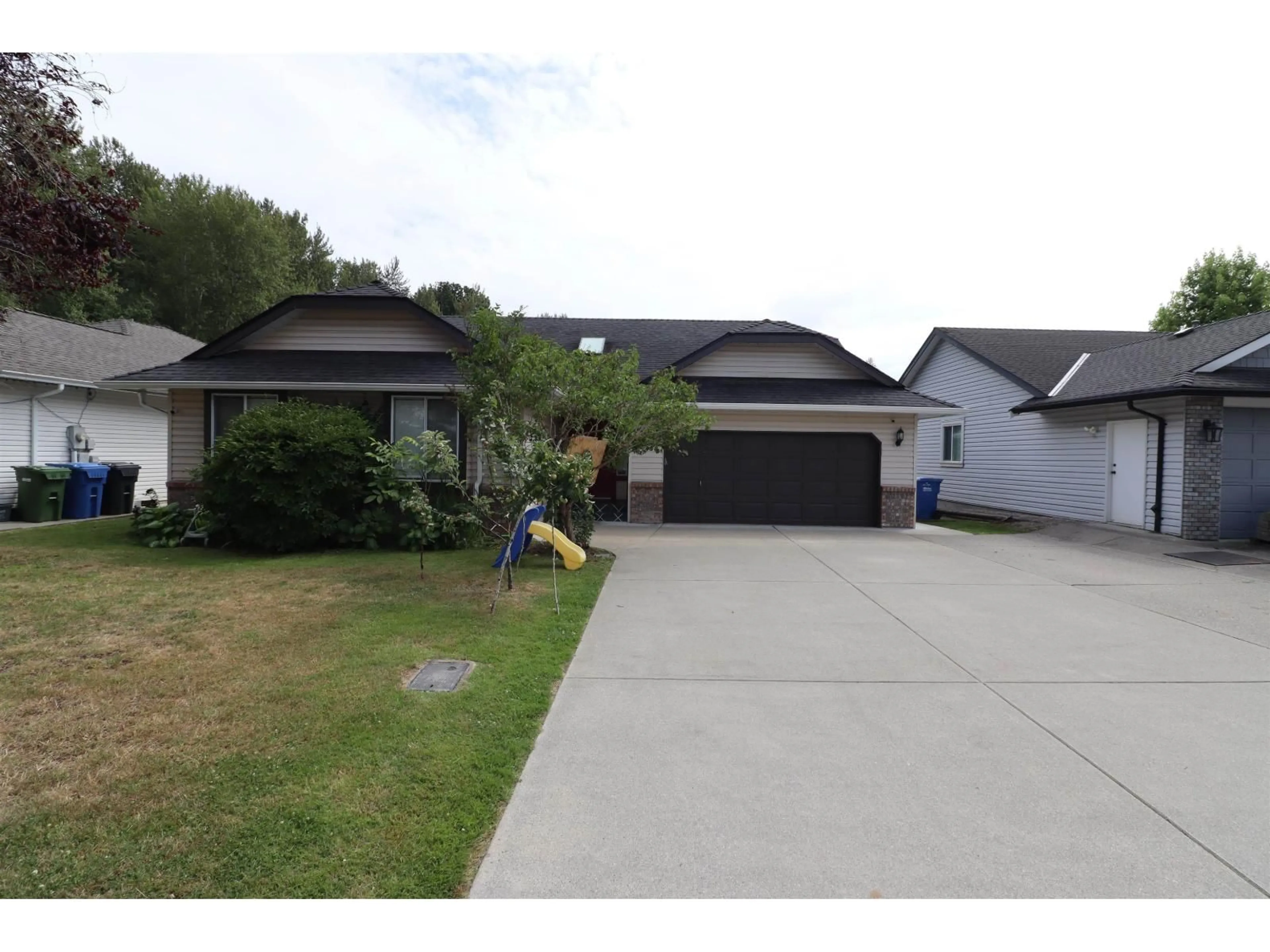 Unknown for 35488 LETHBRIDGE, Abbotsford British Columbia V3G1J4