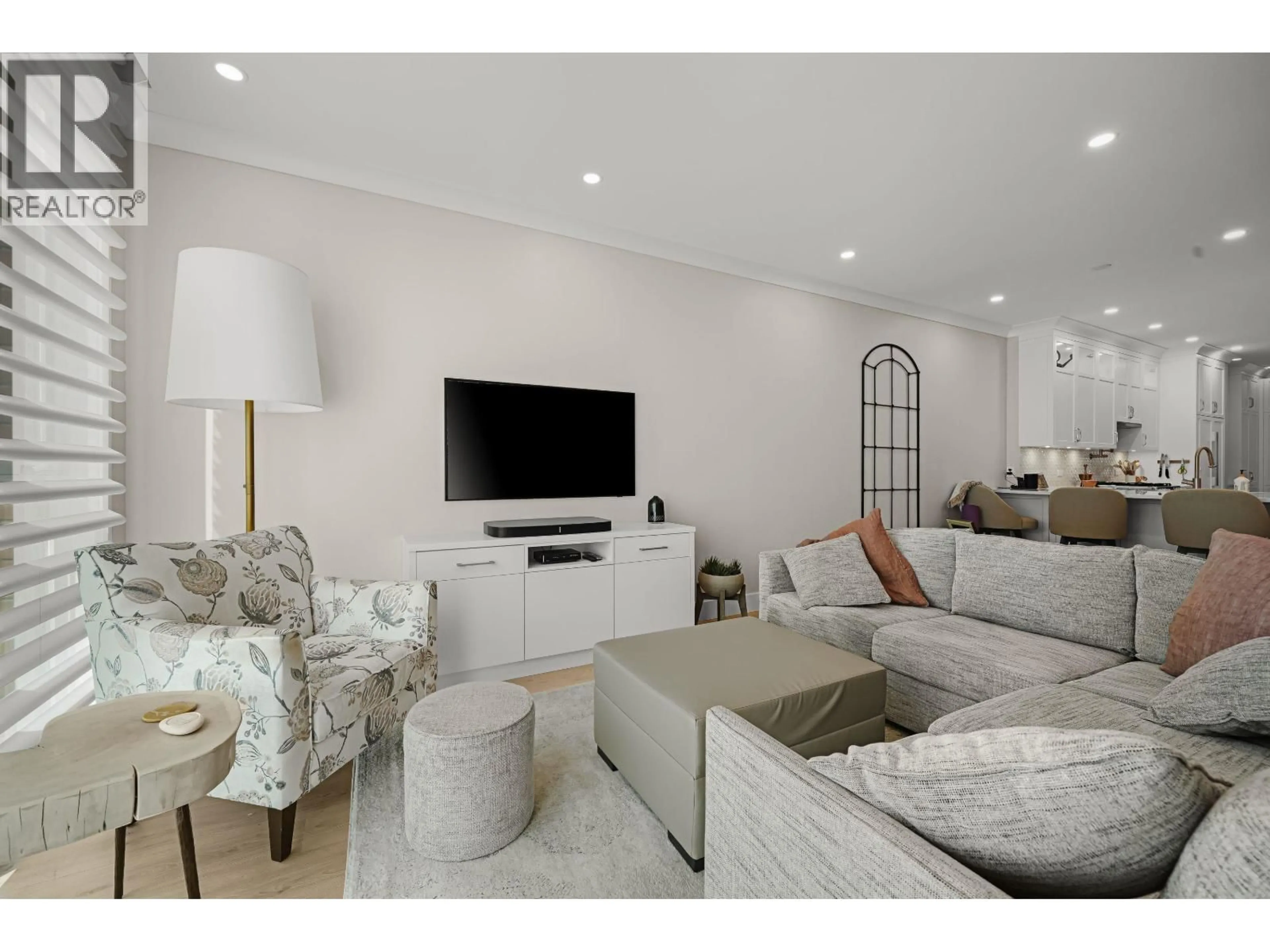 Living room with furniture, unknown for 102 - 1488 HORNBY STREET, Vancouver British Columbia V6Z1X3