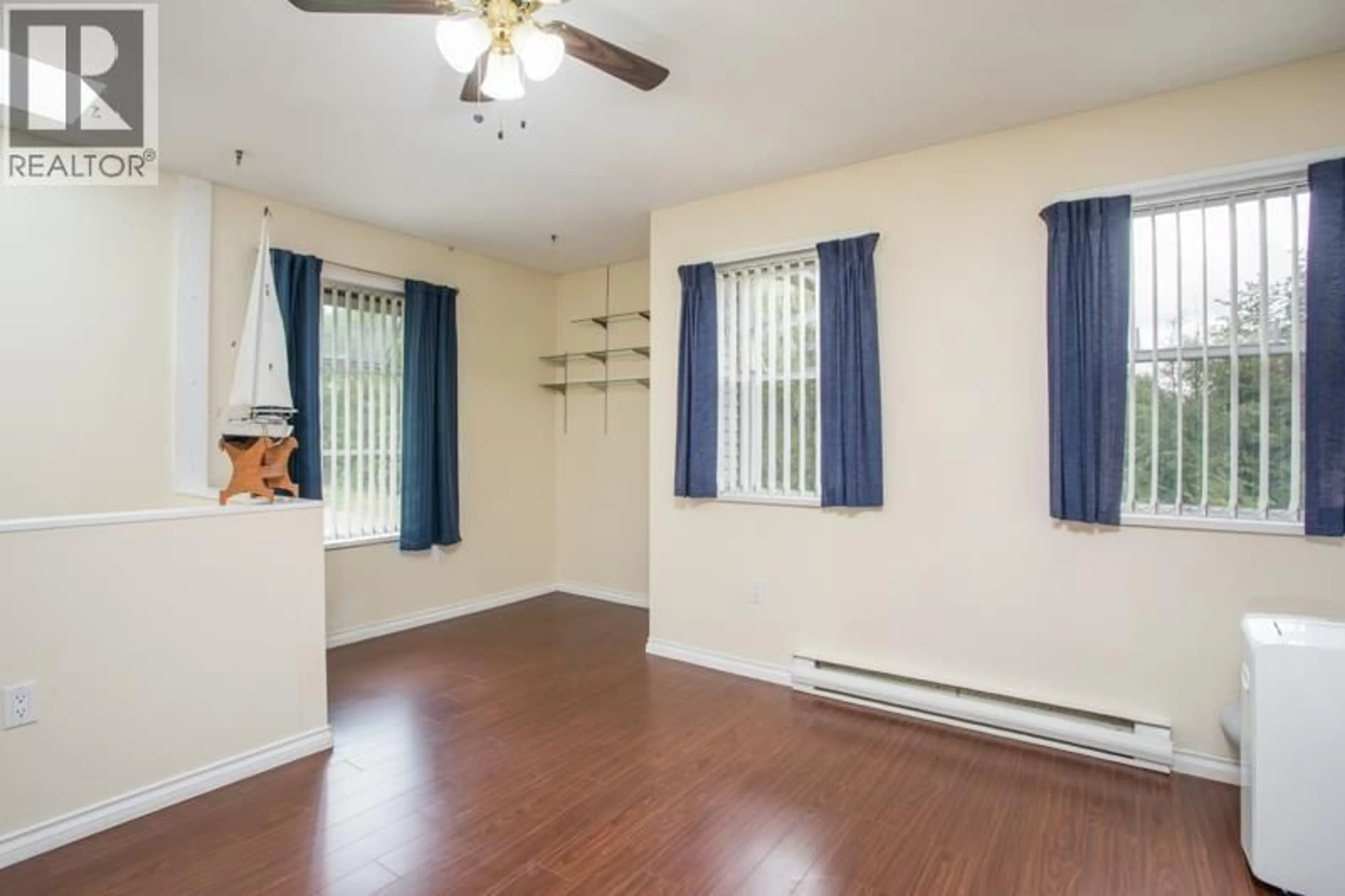 A pic of a room for 10 - 12071 232B STREET, Maple Ridge British Columbia V2X0Z7