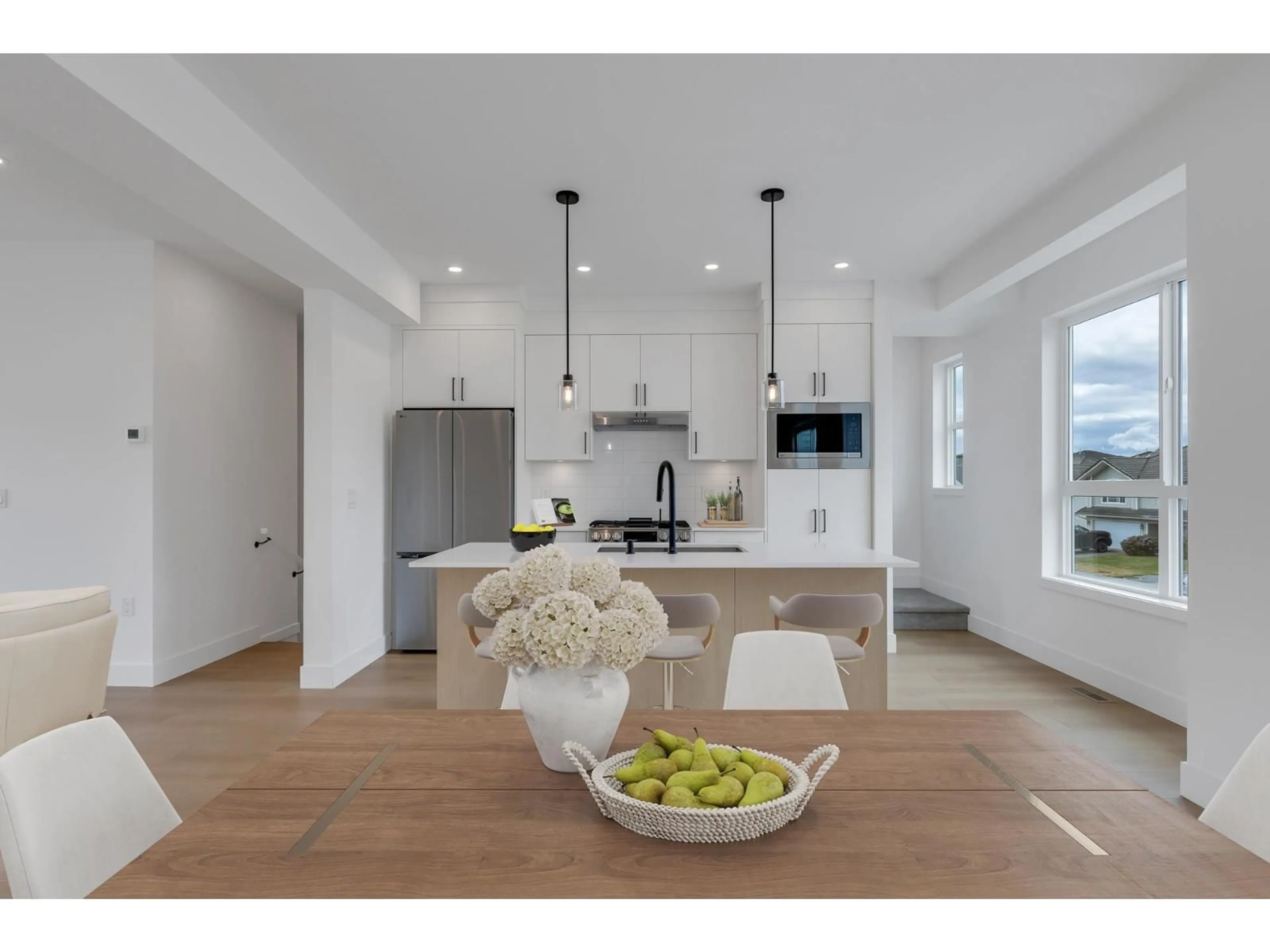 Open concept kitchen, unknown for 2 - 30501 ROBIN, Abbotsford British Columbia V2T6Y5
