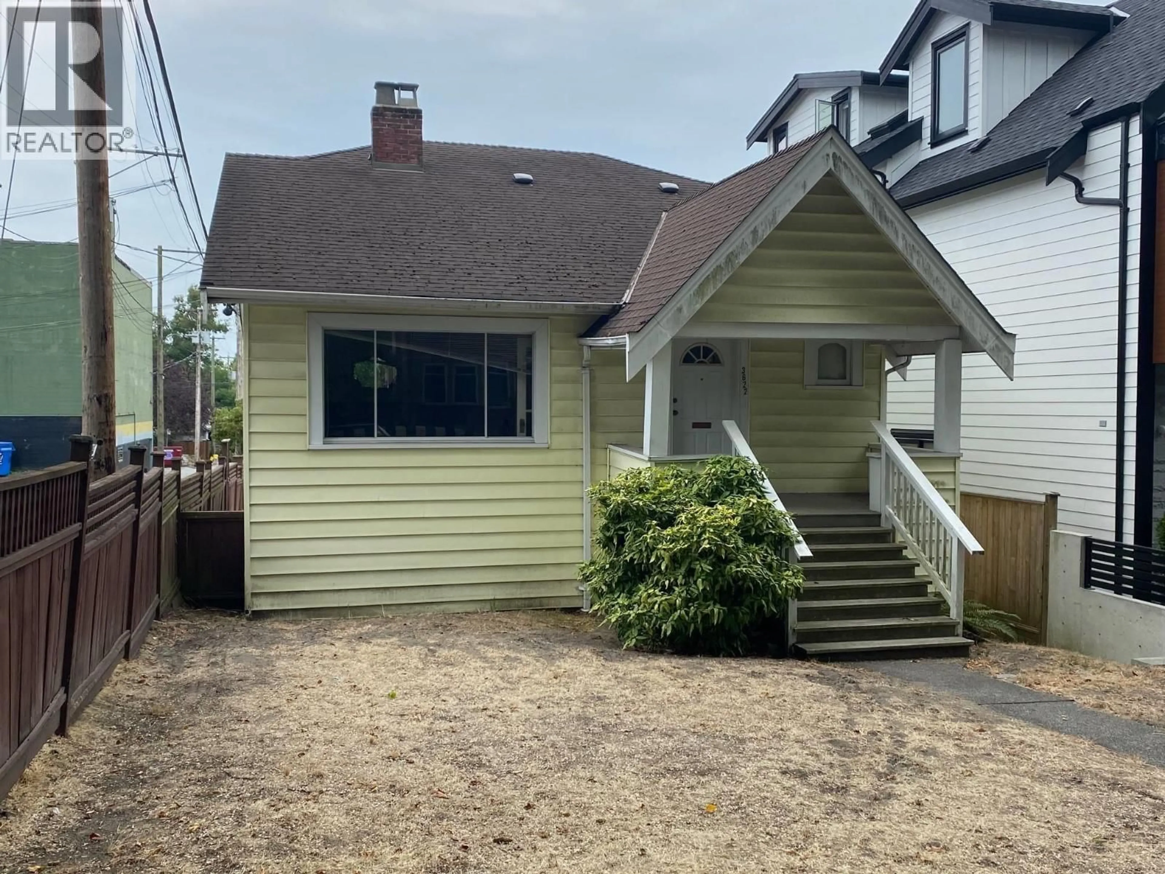 Home with vinyl exterior material, street for 3622 29TH AVENUE, Vancouver British Columbia V6S1T4