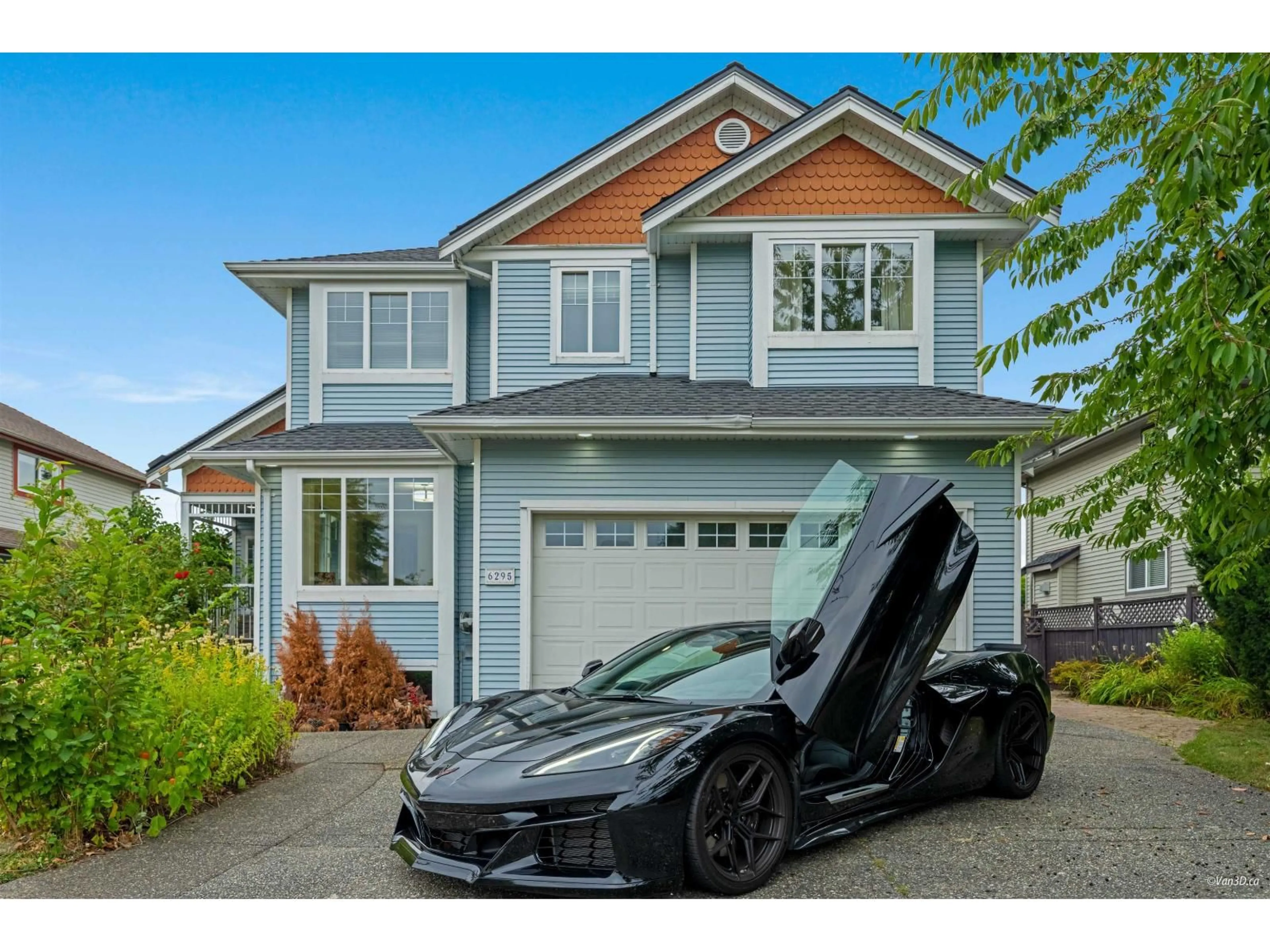 Home with vinyl exterior material, street for 6295 190, Surrey British Columbia V3S8S4