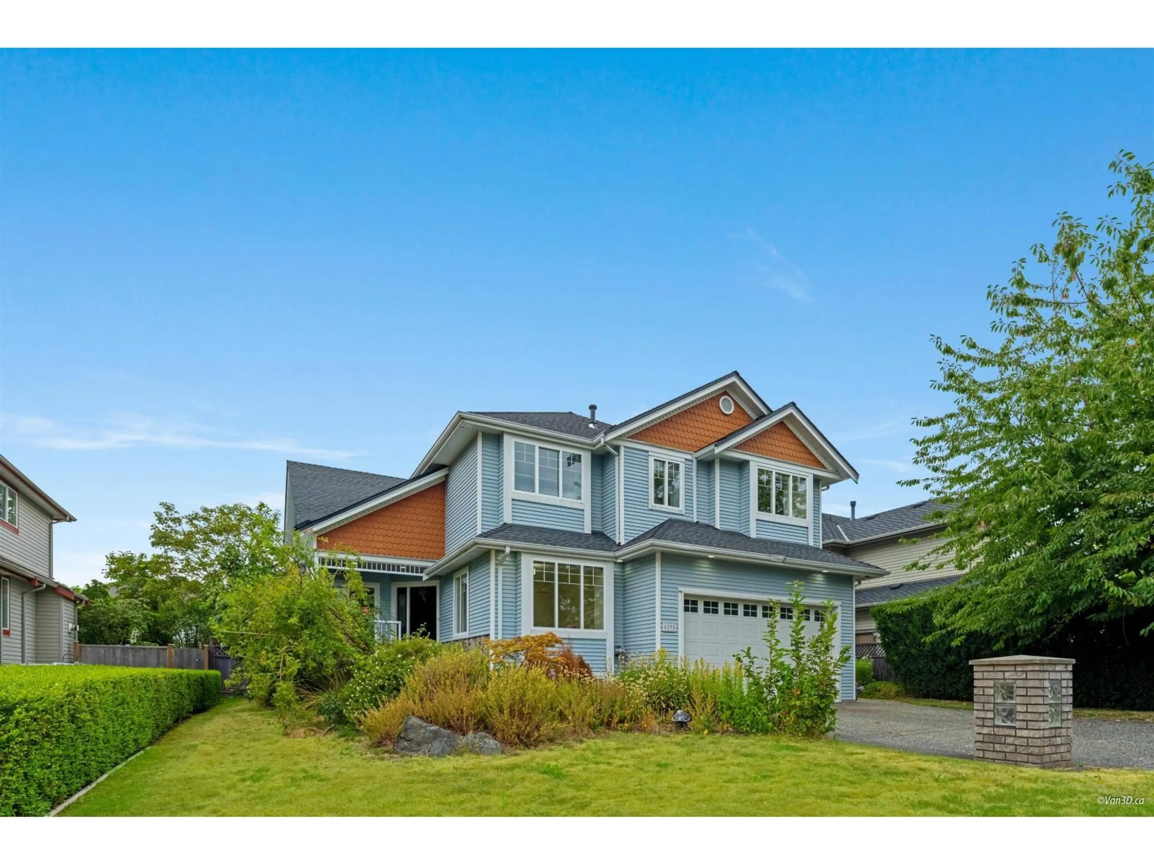 Home with vinyl exterior material, unknown for 6295 190, Surrey British Columbia V3S8S4