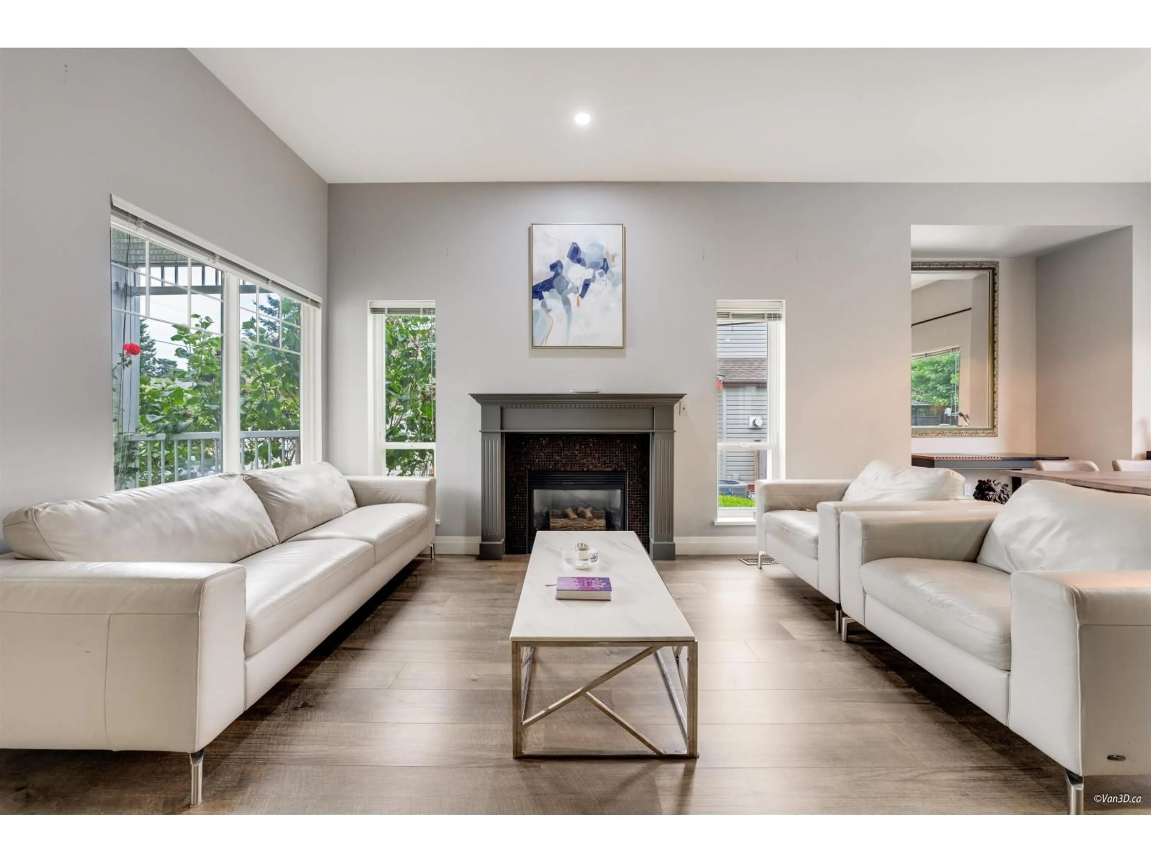 Living room with furniture, unknown for 6295 190, Surrey British Columbia V3S8S4
