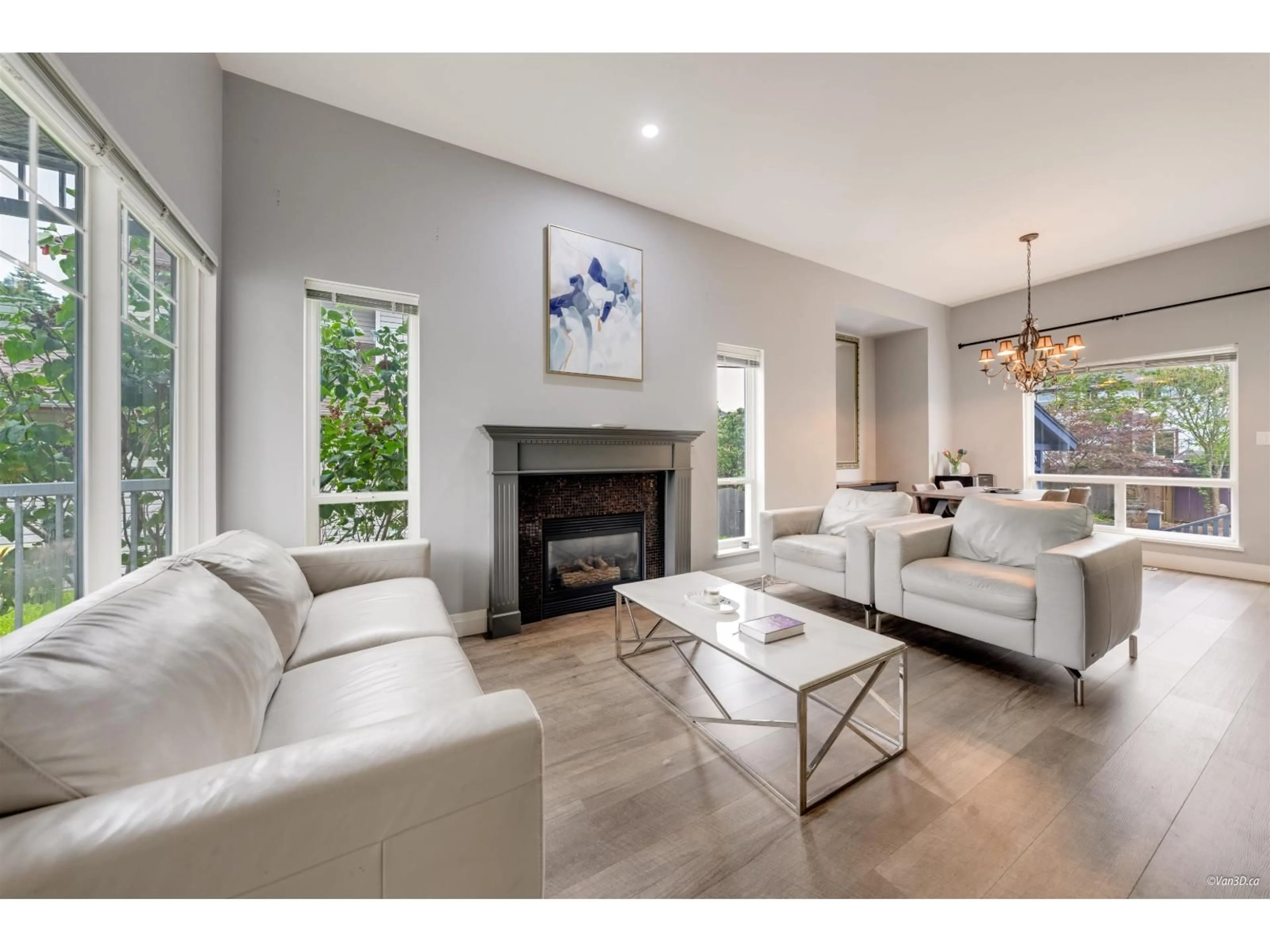 Living room with furniture, unknown for 6295 190, Surrey British Columbia V3S8S4