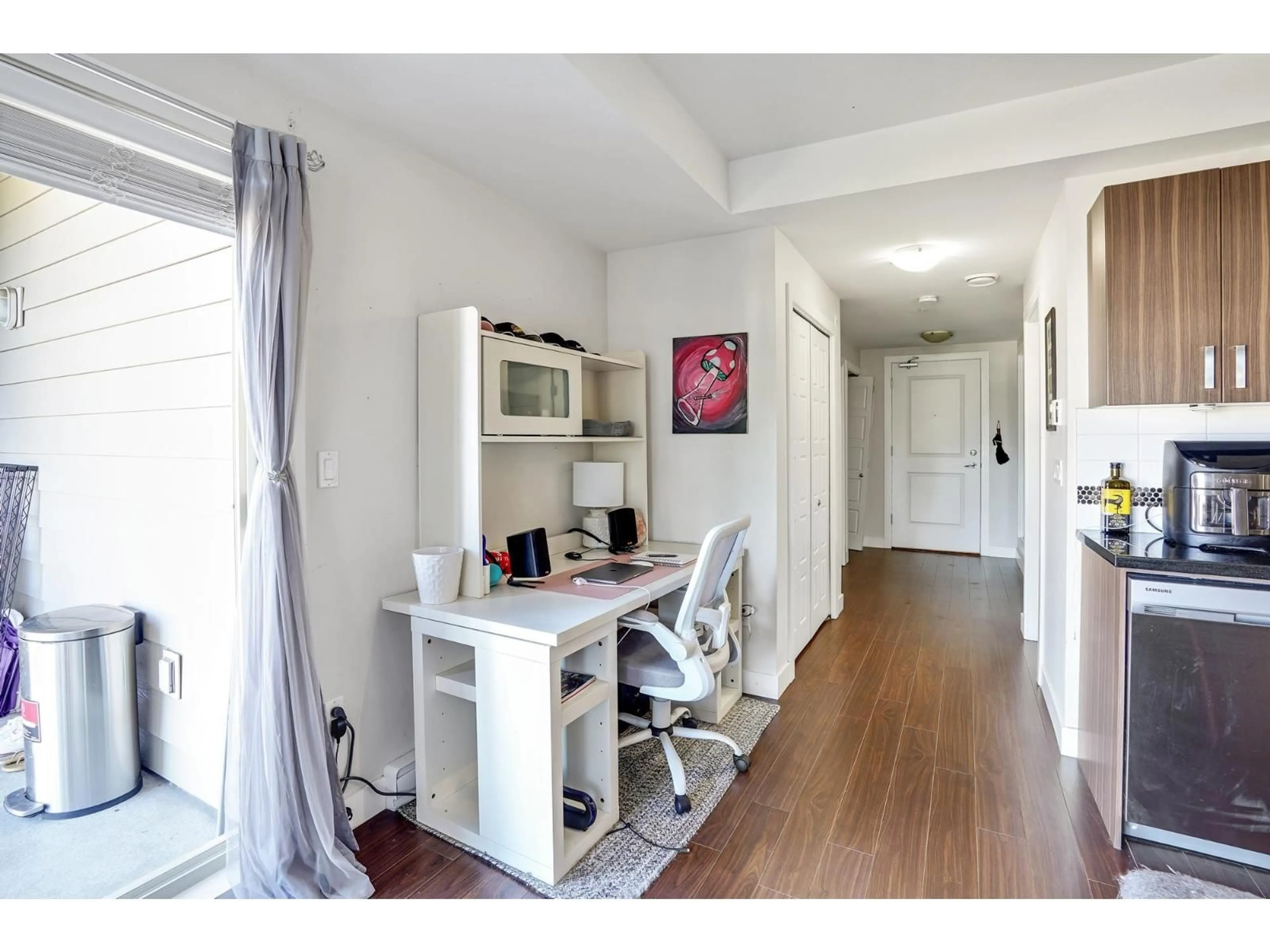 A pic of a room for 312 - 20219 54A, Langley British Columbia V3A0C7
