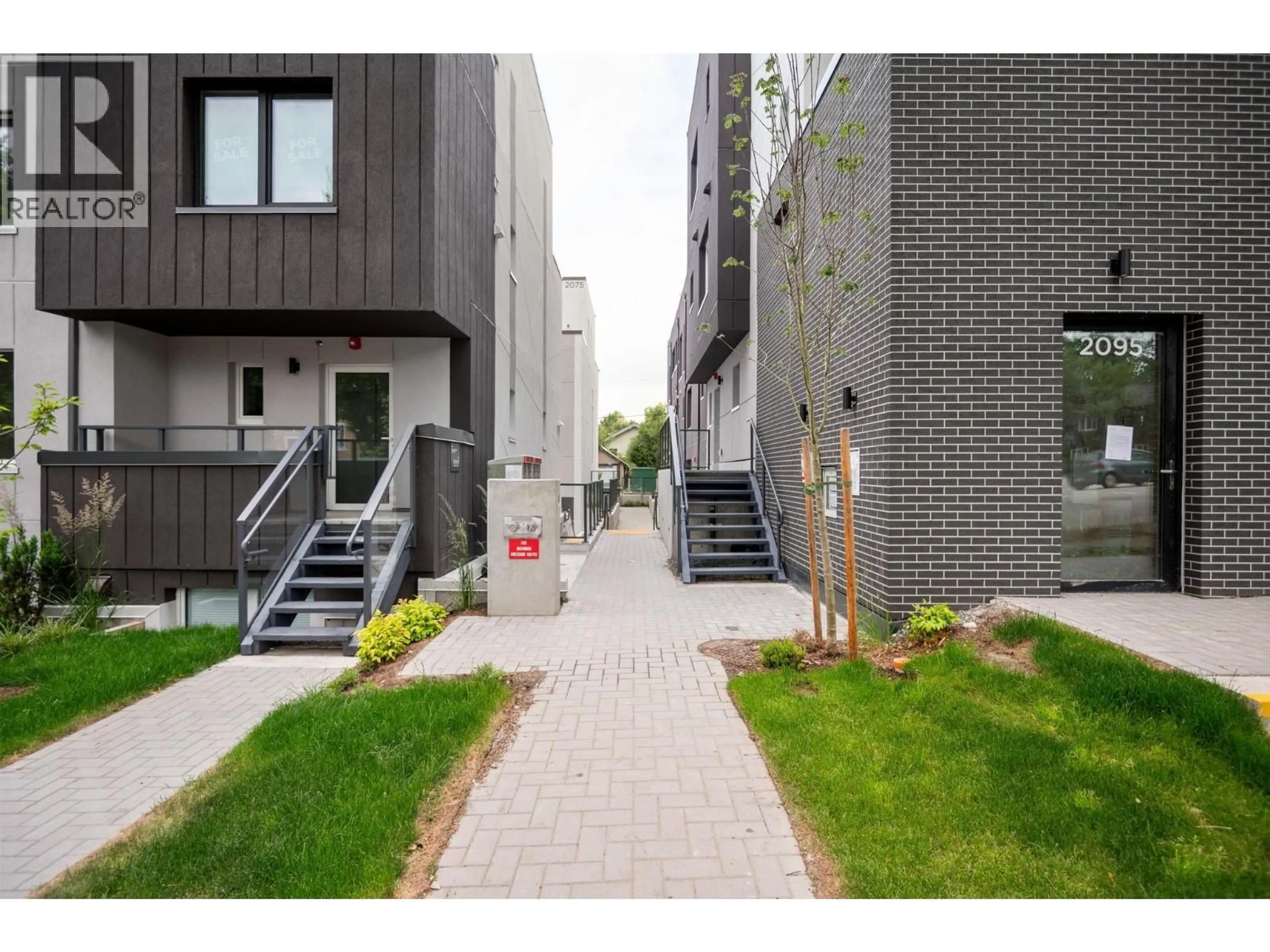 Patio, street for 110 - 2085 1ST AVENUE, Vancouver British Columbia V5N1B6