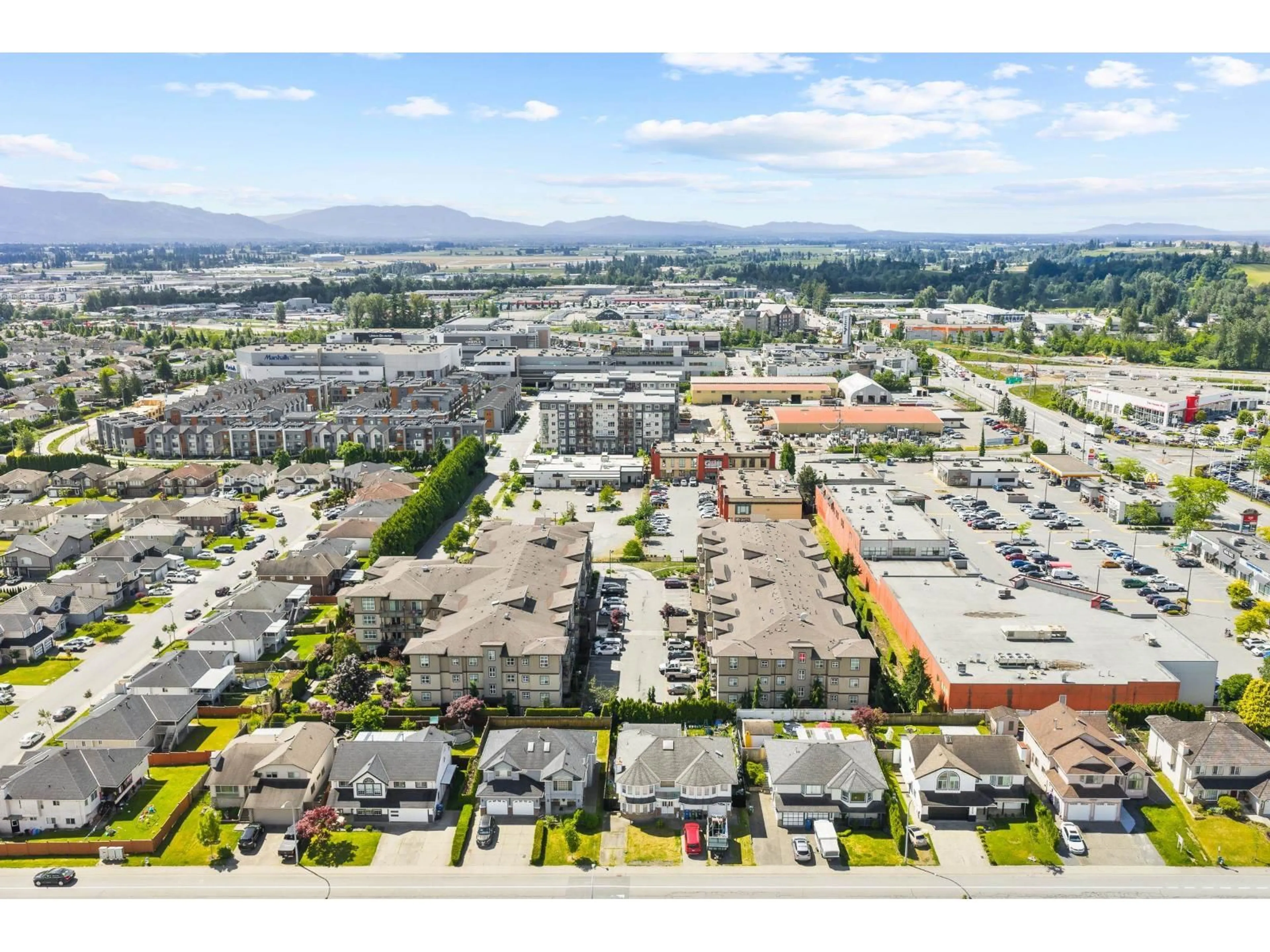 A pic from outside/outdoor area/front of a property/back of a property/a pic from drone, mountain view for 109 - 30525 CARDINAL, Abbotsford British Columbia V2T0A8