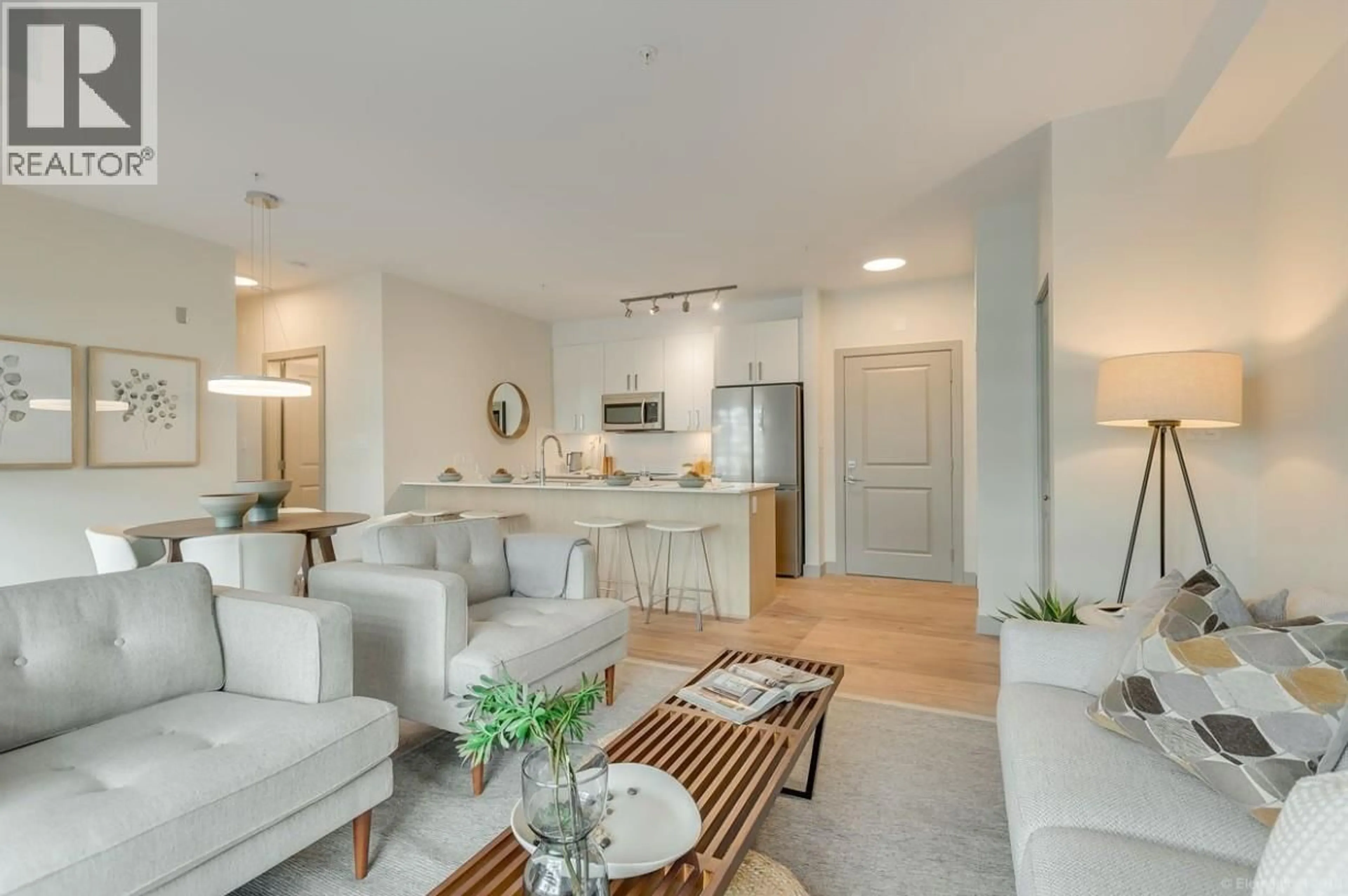 Living room with furniture, unknown for 211 - 6968 ROYAL OAK AVENUE, Burnaby British Columbia V5J4J3