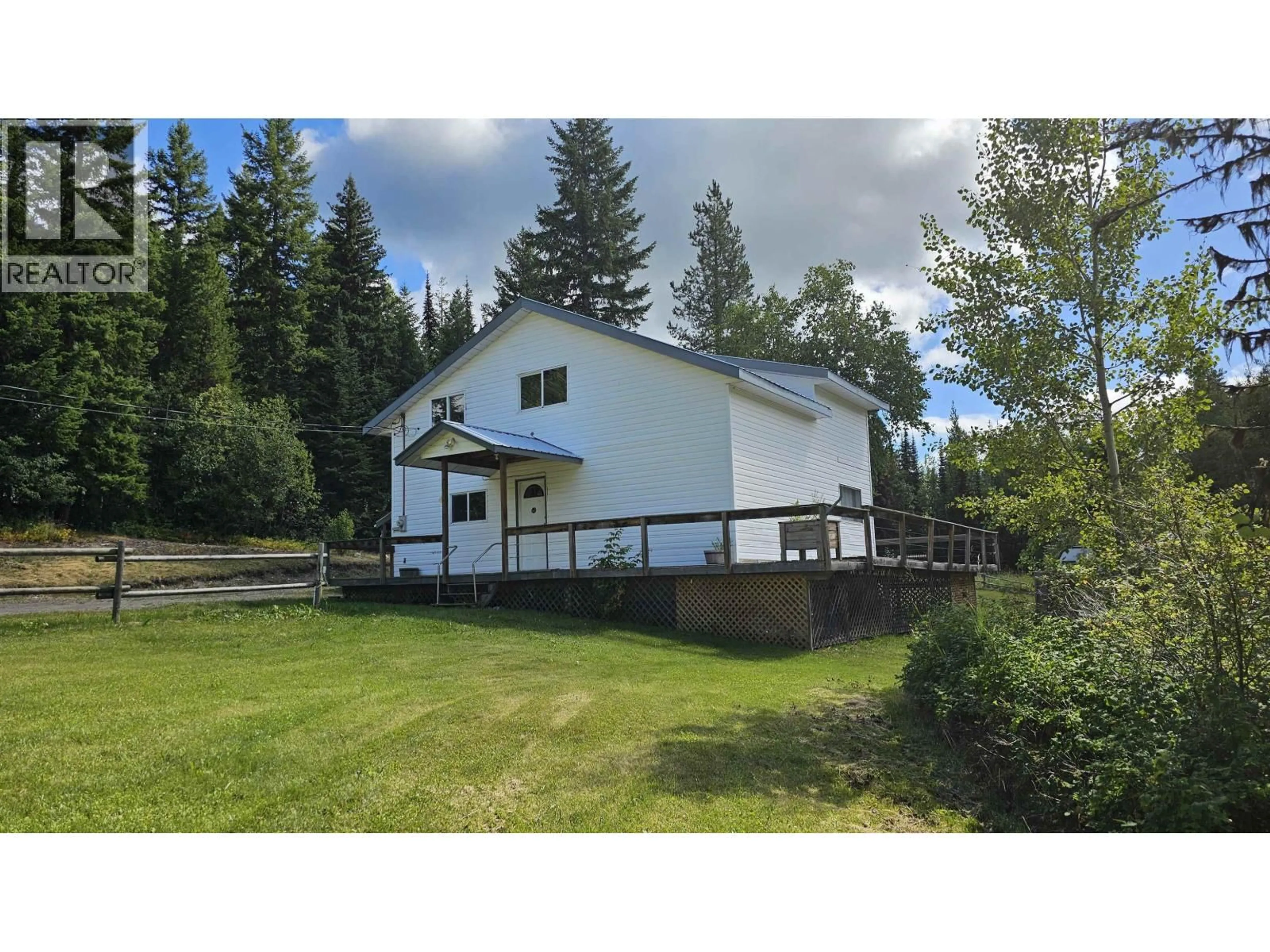 A pic from outside/outdoor area/front of a property/back of a property/a pic from drone, unknown for 1292 EASTWAY ROAD, Quesnel British Columbia V2J6T1