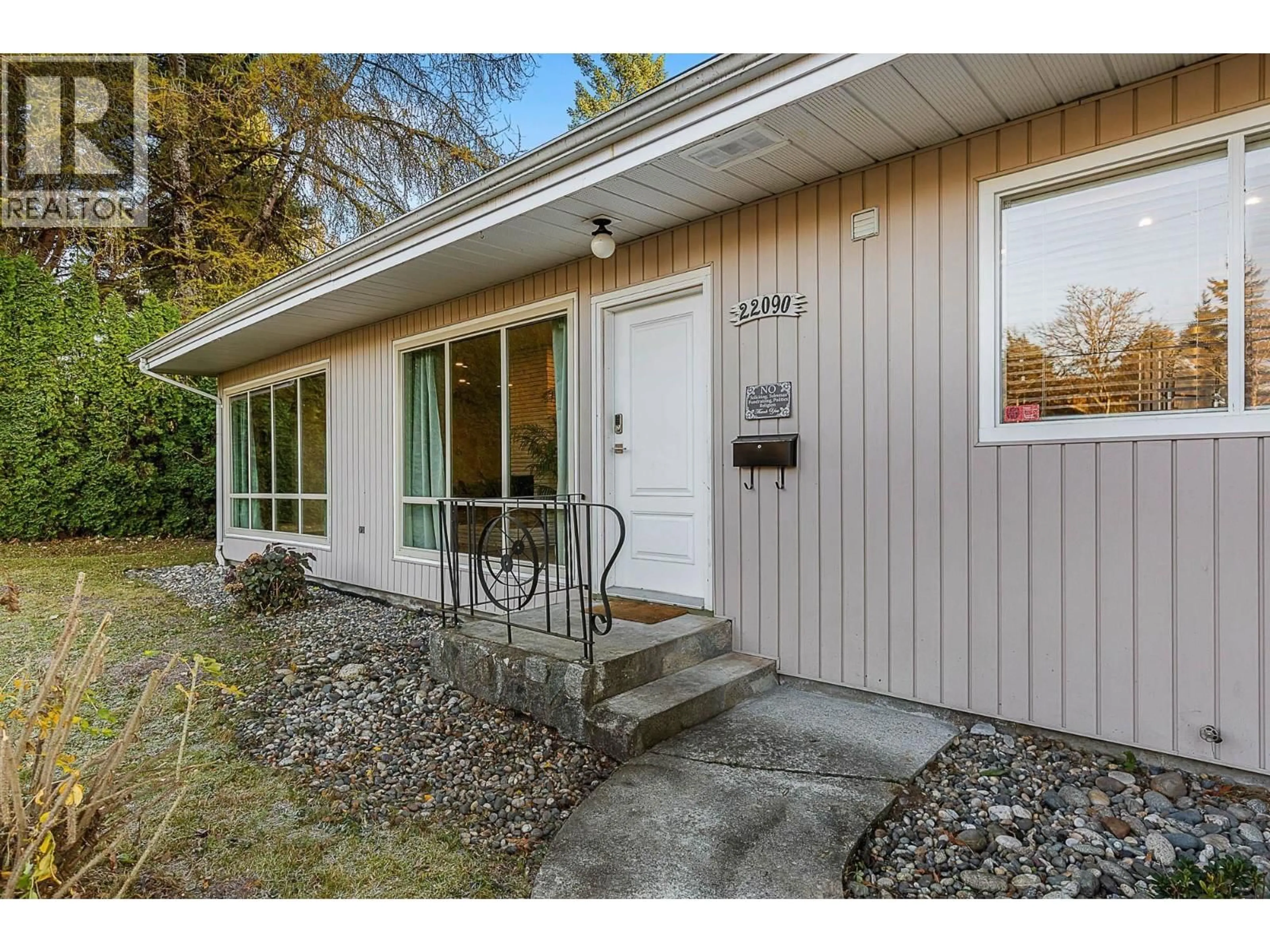 Unknown for 22090 CLIFF AVENUE, Maple Ridge British Columbia V2X2L2
