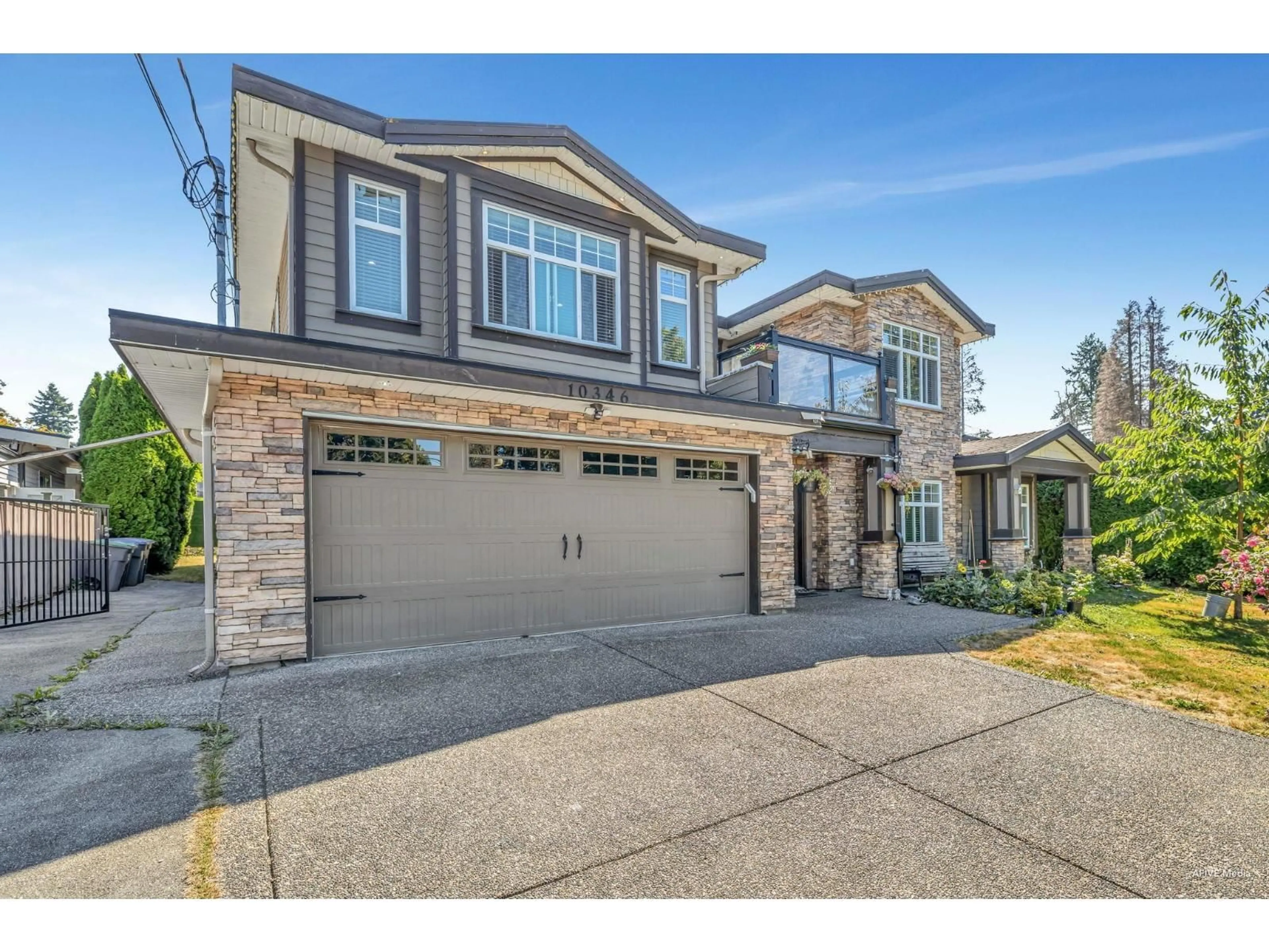 Home with brick exterior material, street for 10346 126, Surrey British Columbia V3V5G1