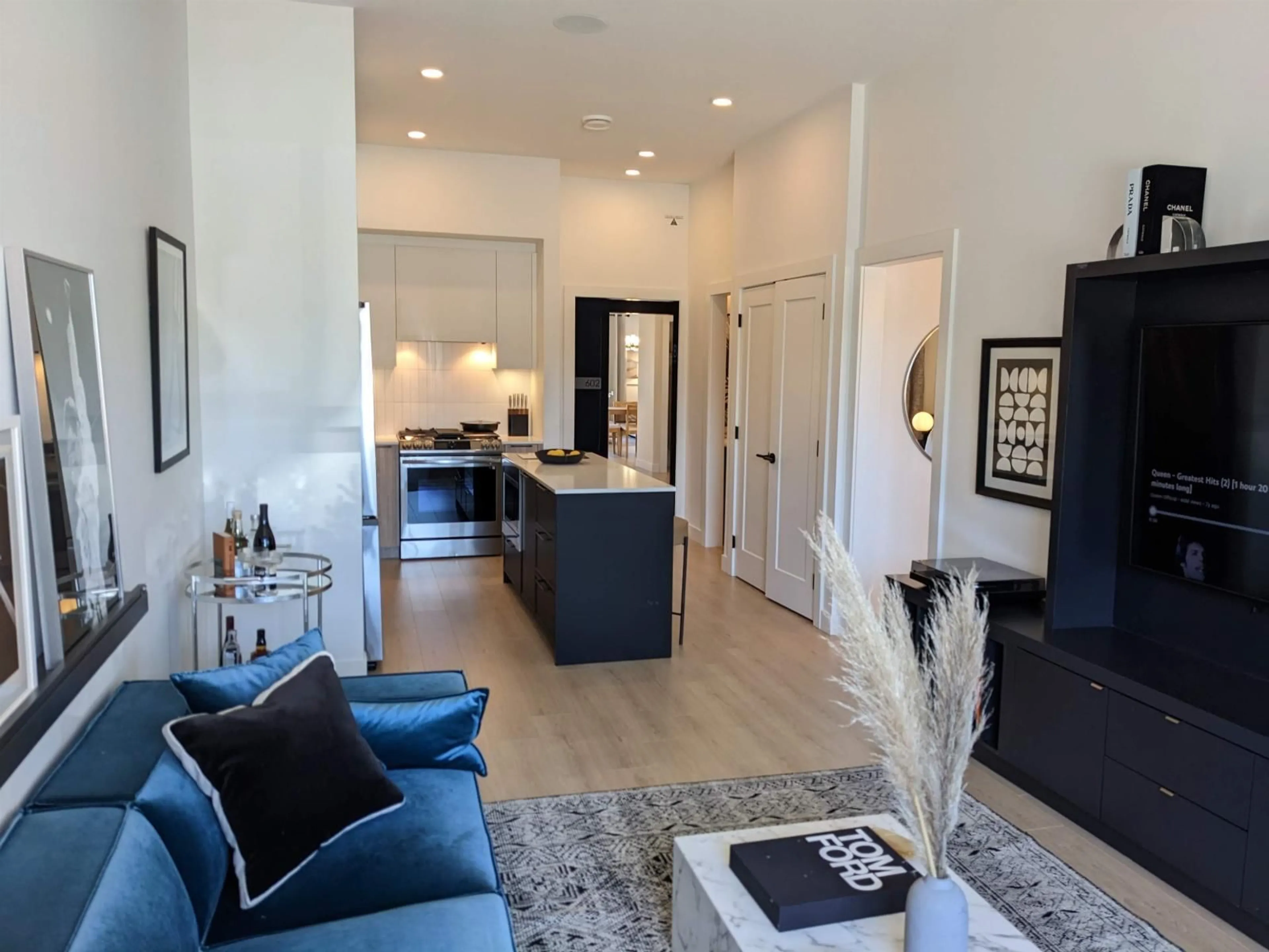 Open concept kitchen, unknown for 404 - 19885 76, Langley British Columbia V2Y1S1