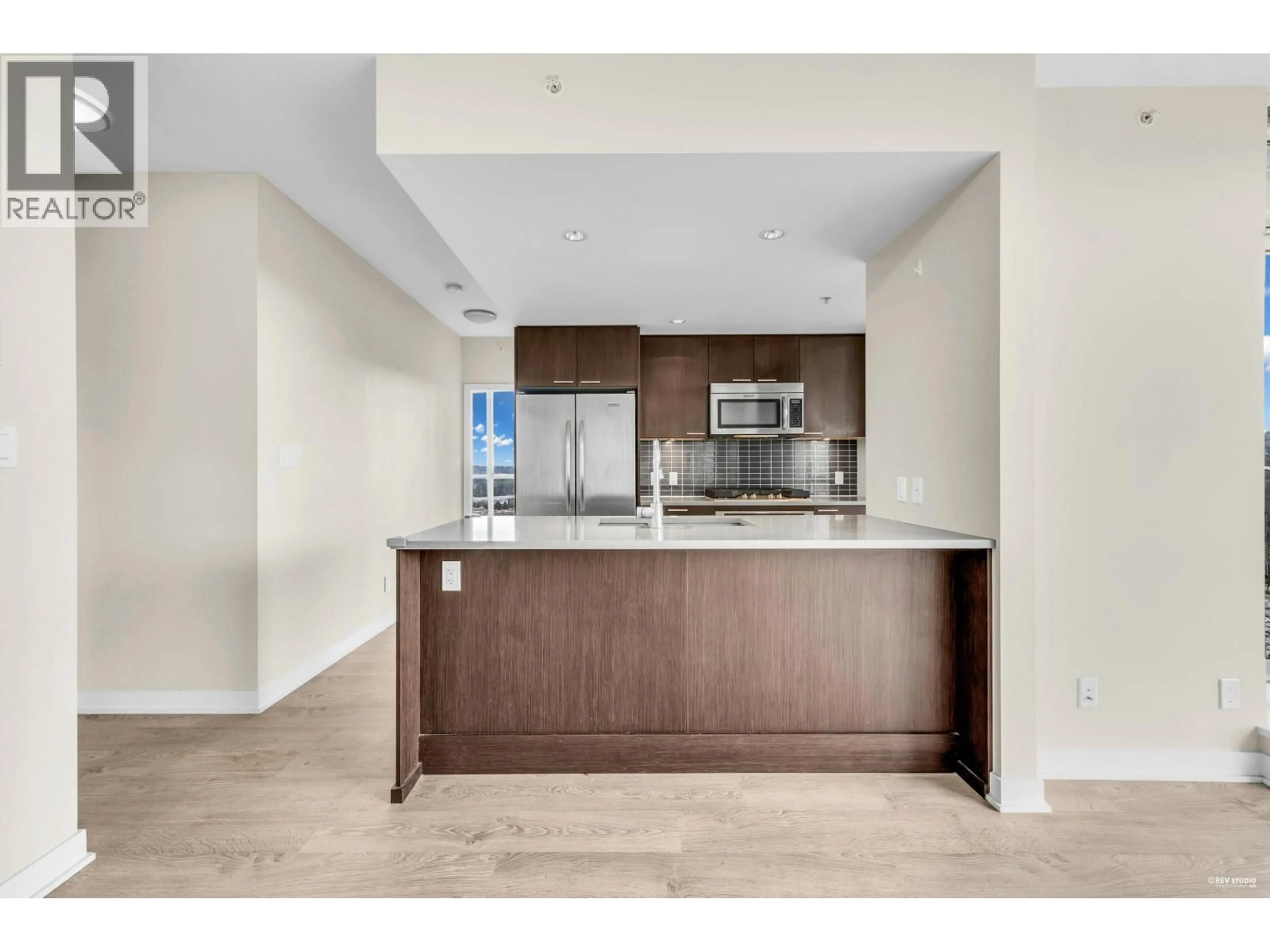 Open concept kitchen, unknown for 2307 - 2975 ATLANTIC AVENUE, Coquitlam British Columbia V3B0C5