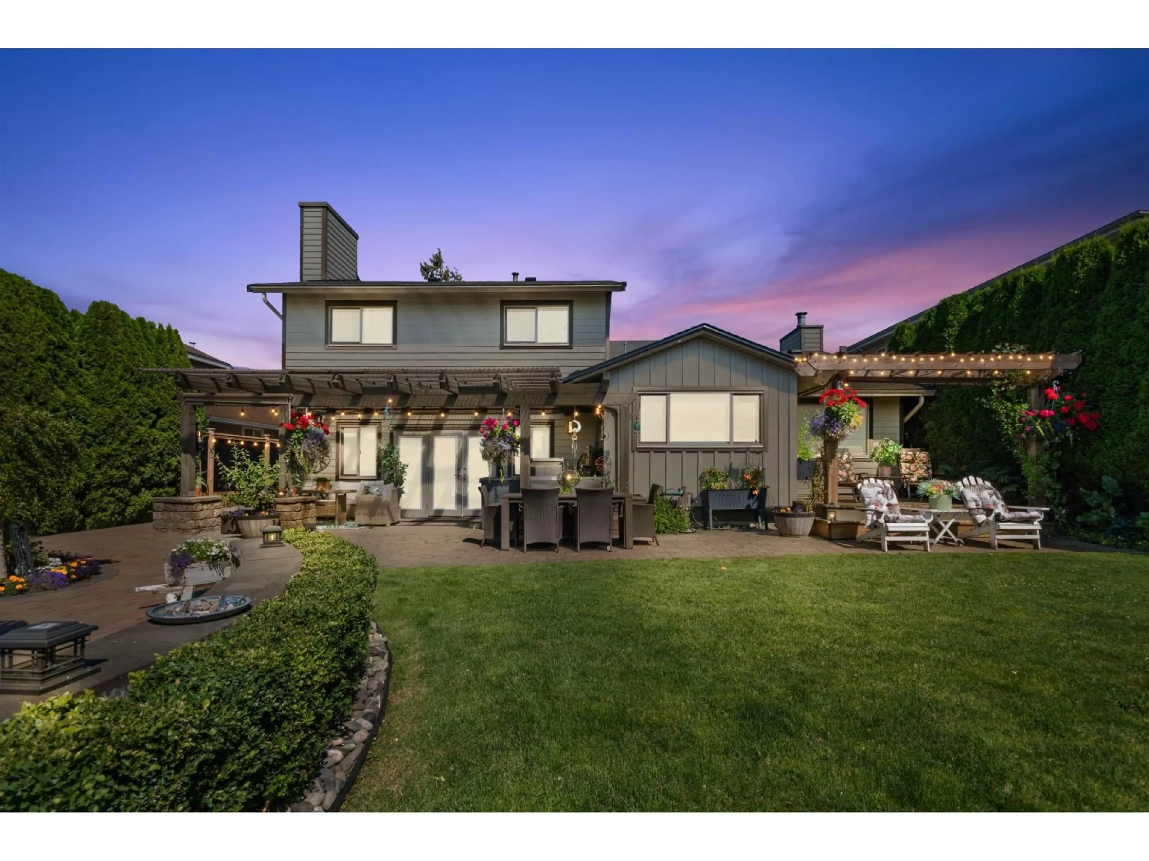 A pic from outside/outdoor area/front of a property/back of a property/a pic from drone, unknown for 6785 WILTSHIRE STREET, Chilliwack British Columbia V2R1N6