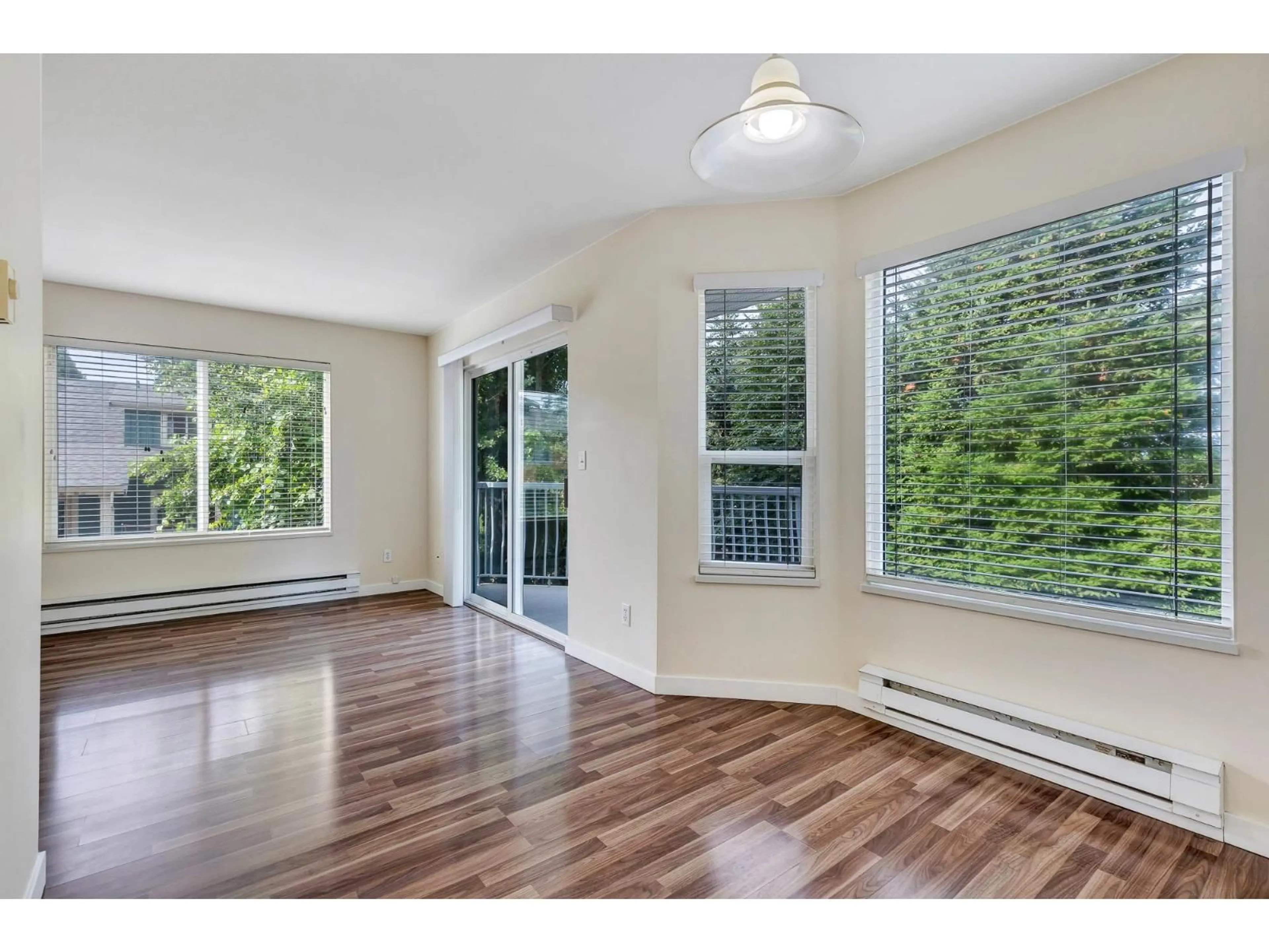 A pic of a room for 209 - 45222 WATSON ROAD, Chilliwack British Columbia V2R3J4