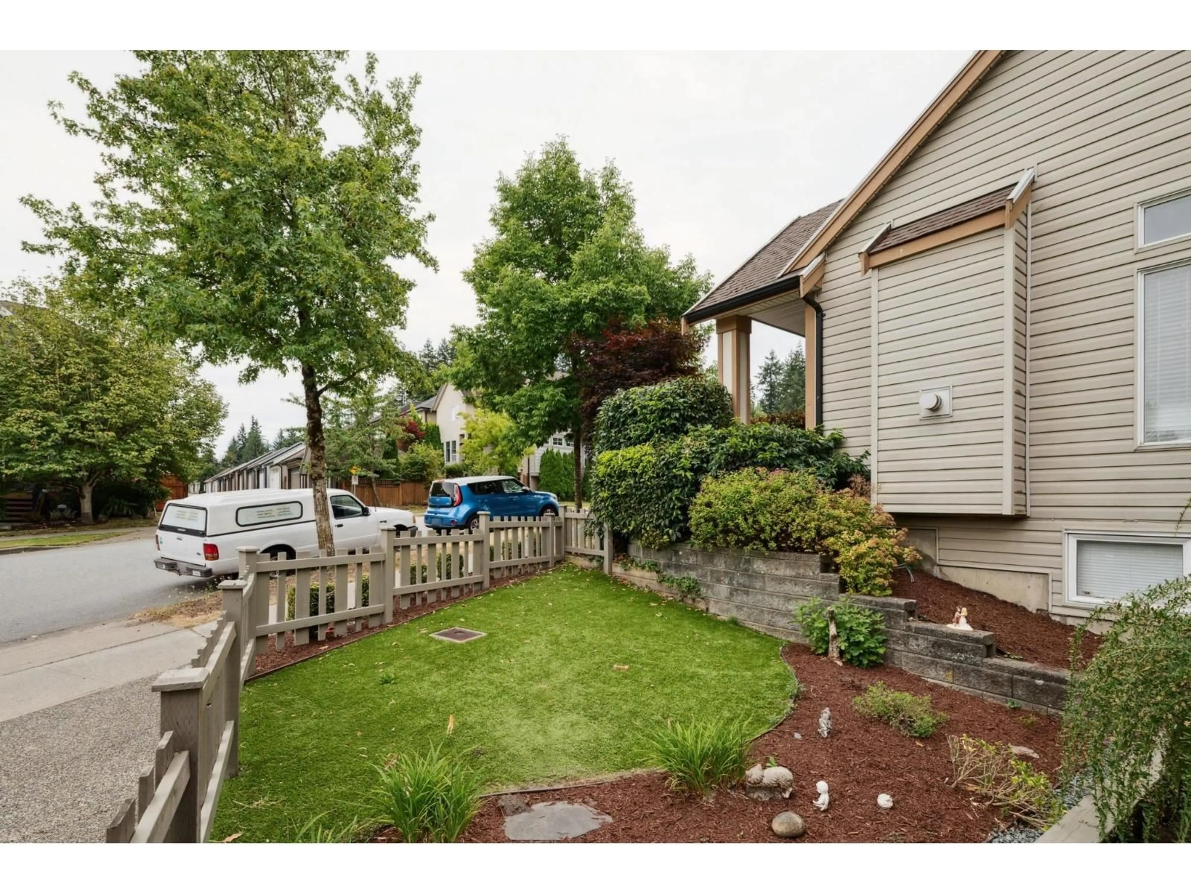 A pic from outside/outdoor area/front of a property/back of a property/a pic from drone, street for 15015 62, Surrey British Columbia V3S5L7
