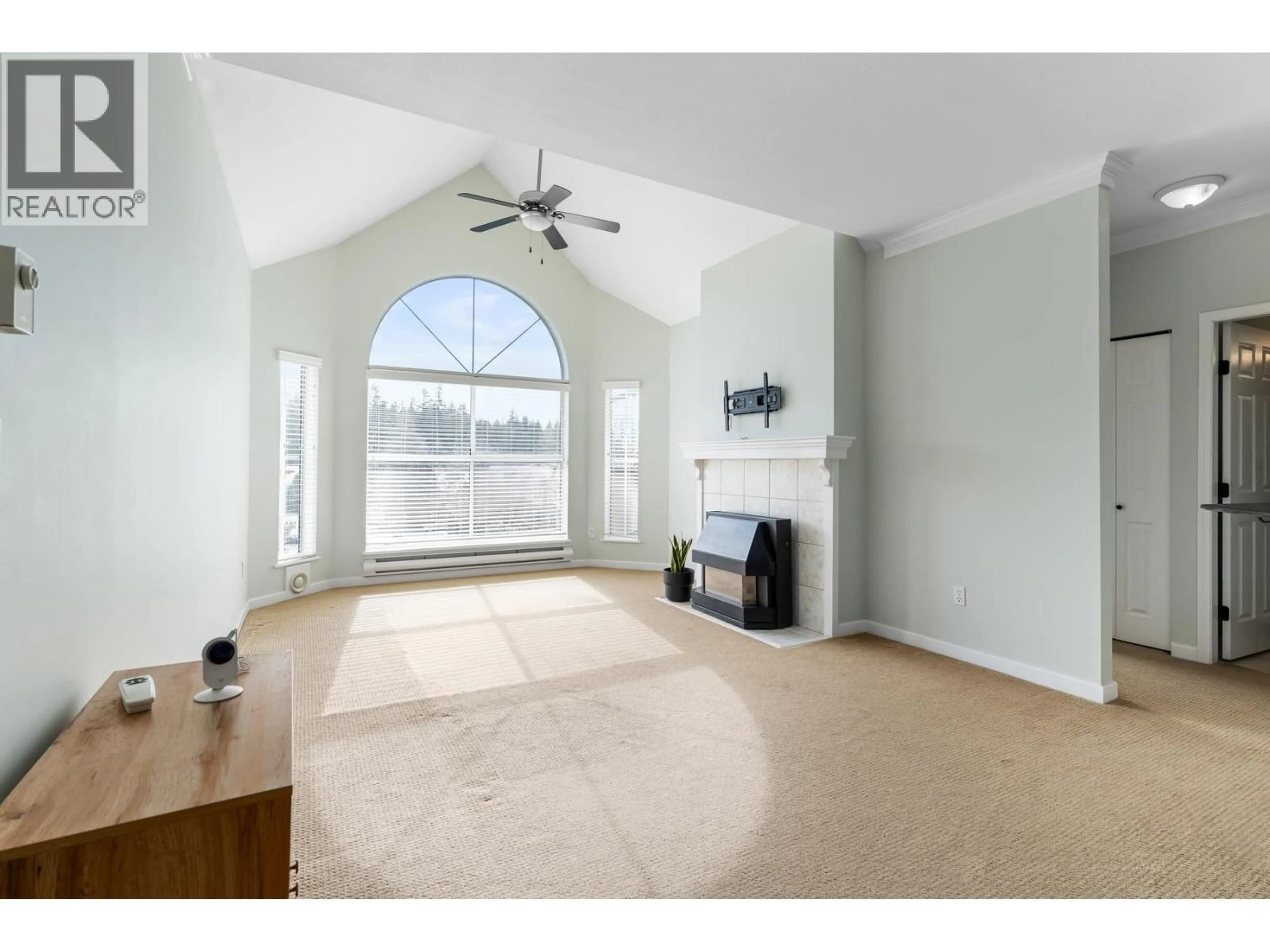A pic of a room for 403 - 12464 191B STREET, Pitt Meadows British Columbia V3Y2P6