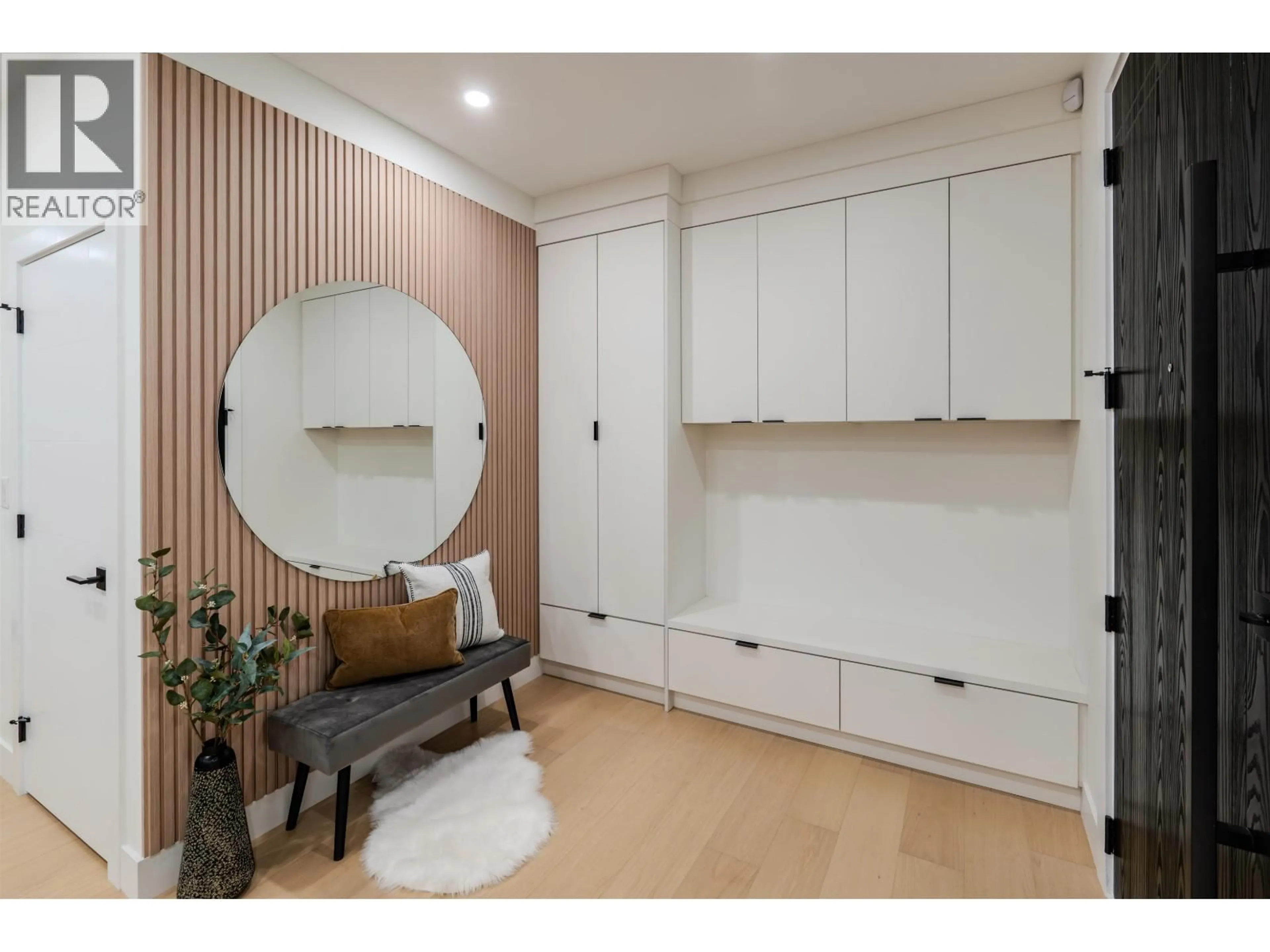 Indoor entryway for 1 - 3576 PENDER STREET, Vancouver British Columbia V5K2E3