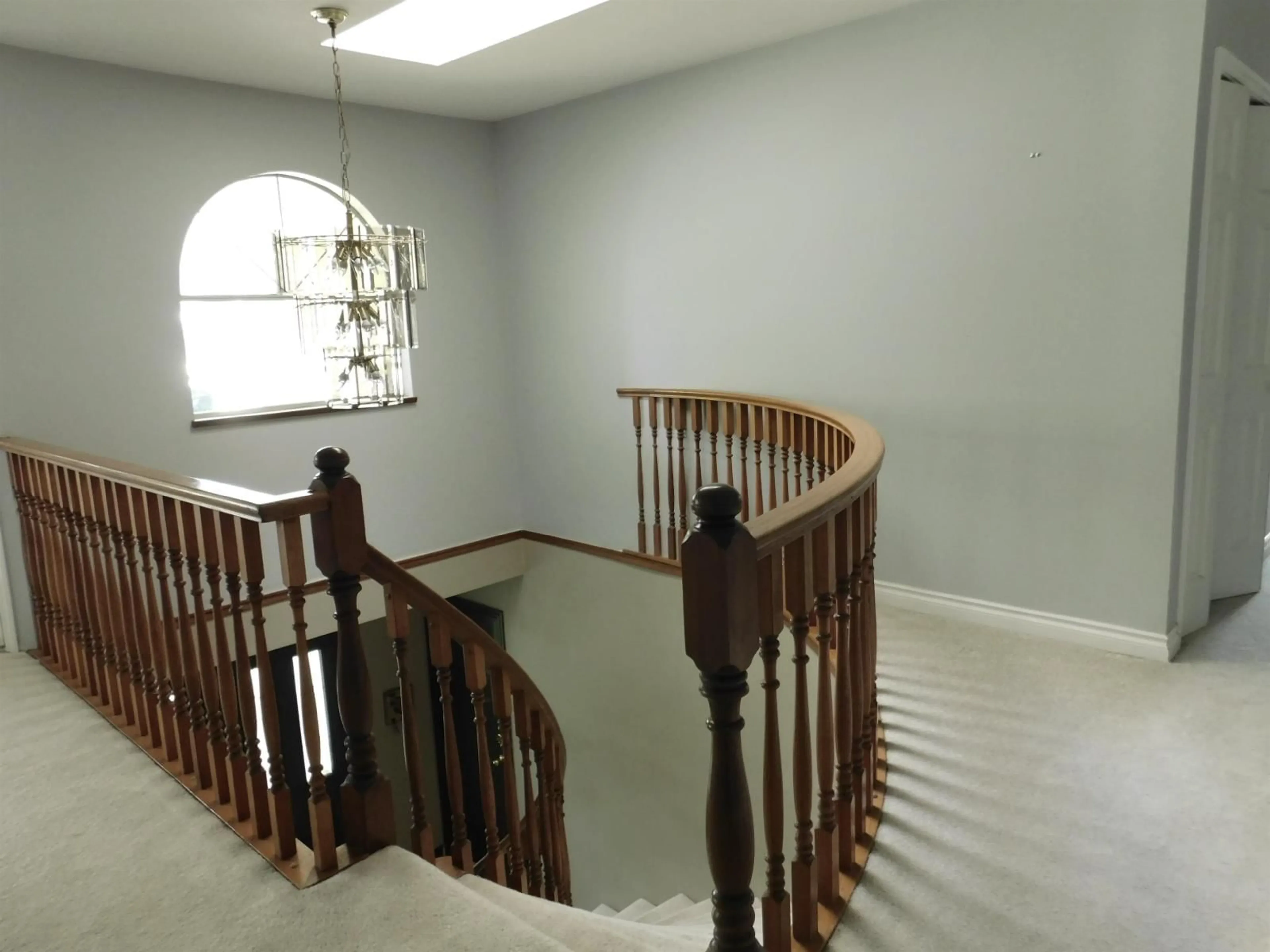 Indoor foyer for 13920 109, Surrey British Columbia V3R1X1