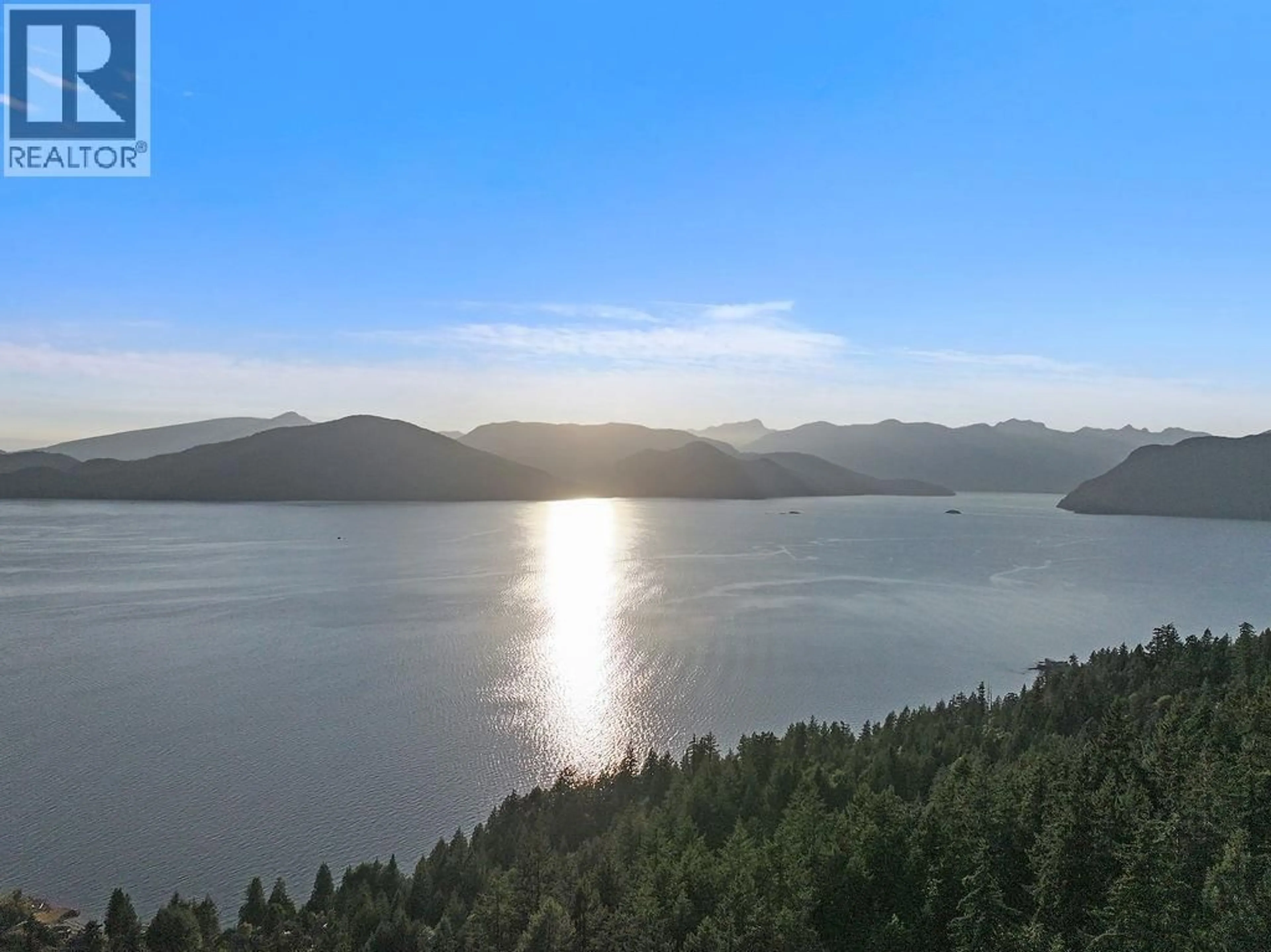 A pic from outside/outdoor area/front of a property/back of a property/a pic from drone, water/lake/river/ocean view for 485 TIMBERTOP DRIVE, Lions Bay British Columbia V0N2E0