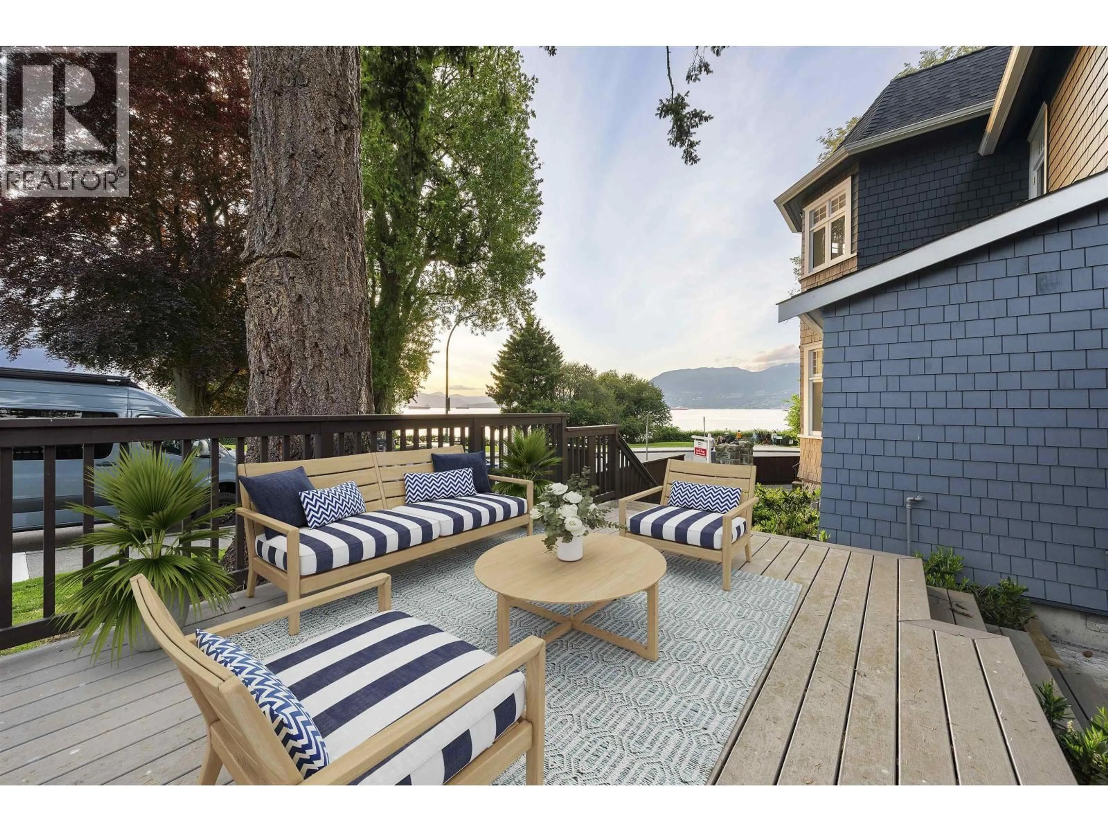 Patio, water/lake/river/ocean view for 1428 TRAFALGAR STREET, Vancouver British Columbia V6K3R3