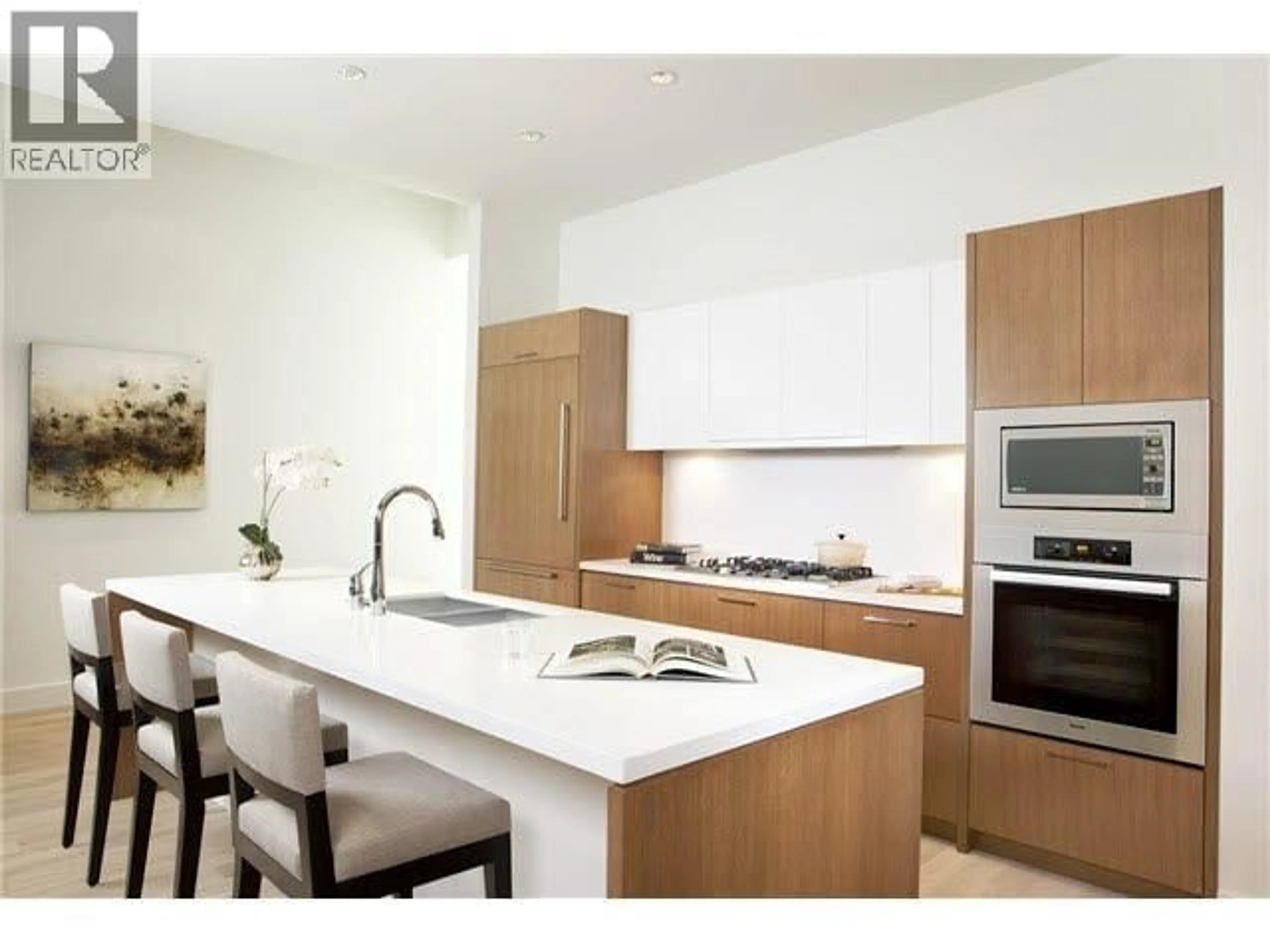 Contemporary kitchen, unknown for 100 - 888 ARTHUR ERICKSON PLACE, West Vancouver British Columbia V7T0B1