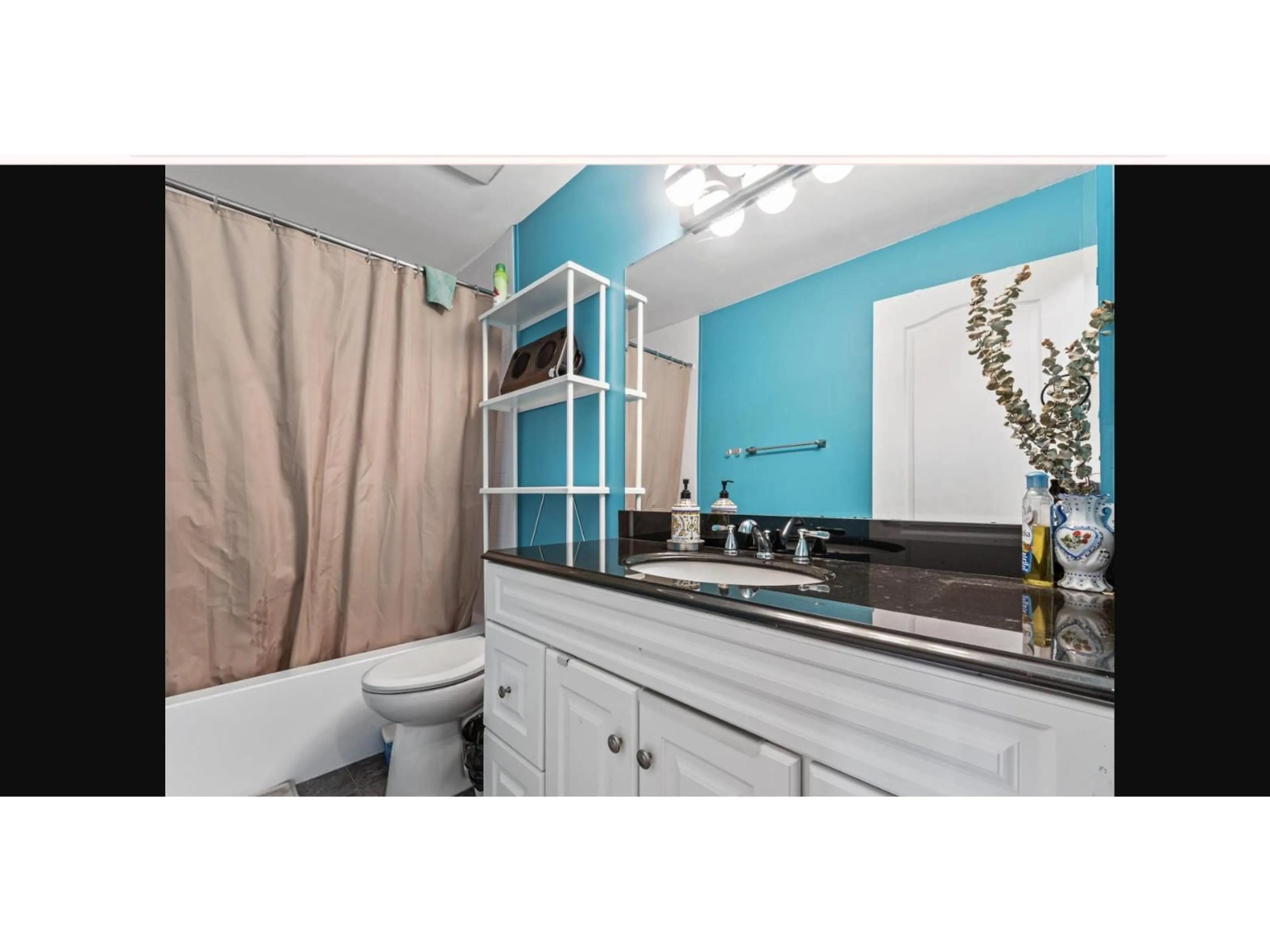 Standard bathroom, ceramic/tile floor for 31 - 7955 122, Surrey British Columbia V3W4T4