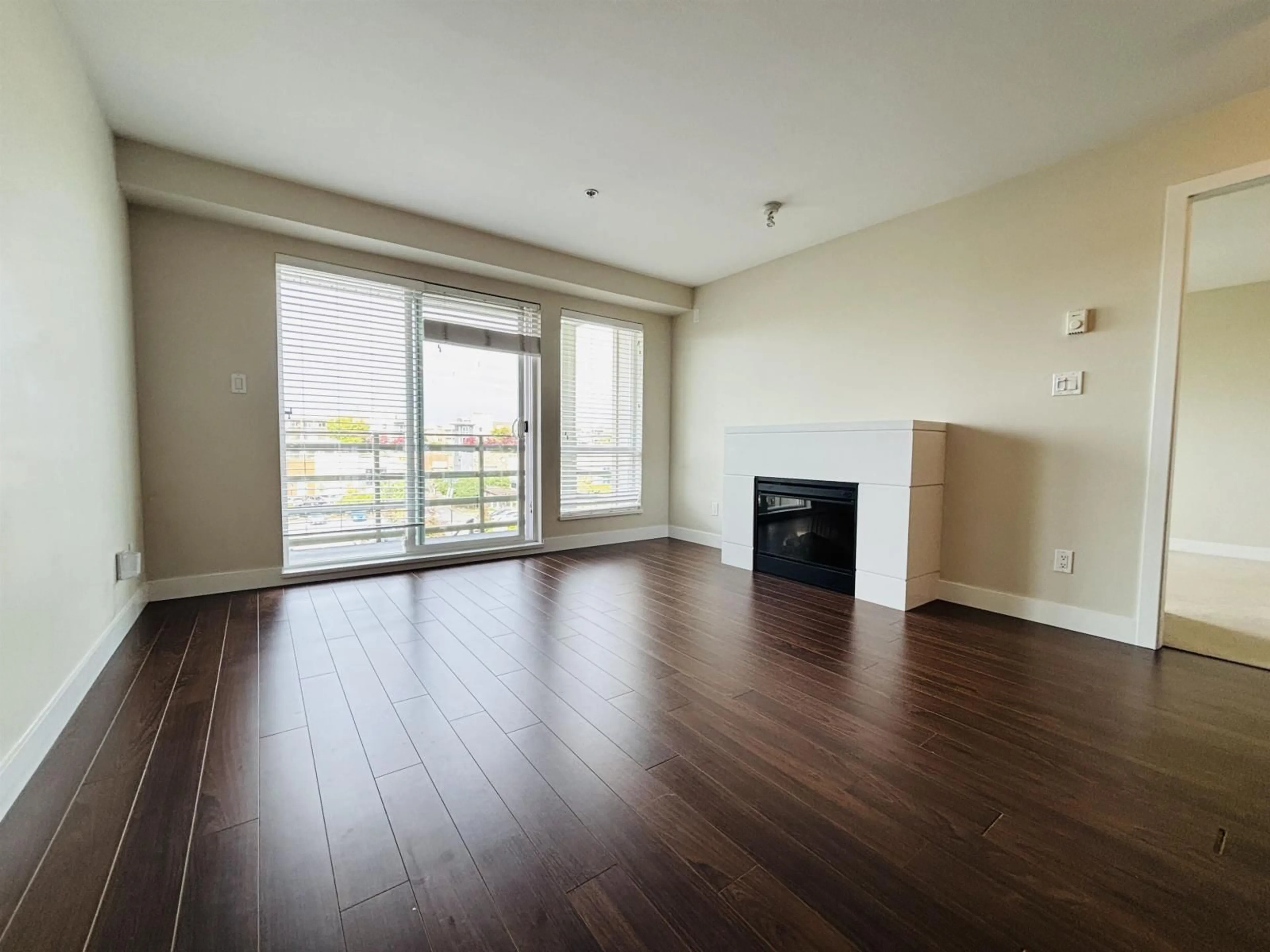 A pic of a room for 309 - 15775 CROYDON, Surrey British Columbia V3Z2L6